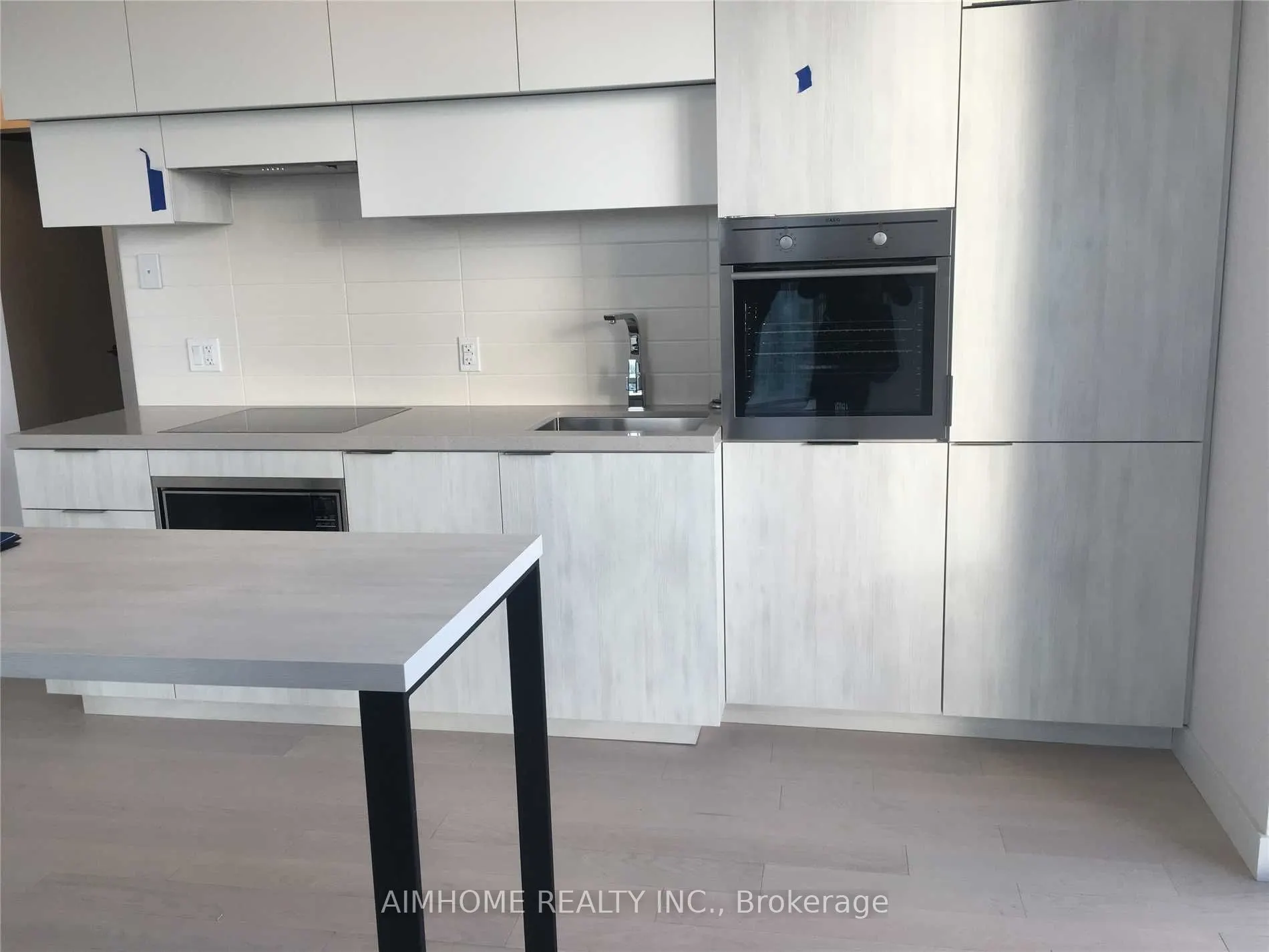 8 Eglinton Ave E, #3111