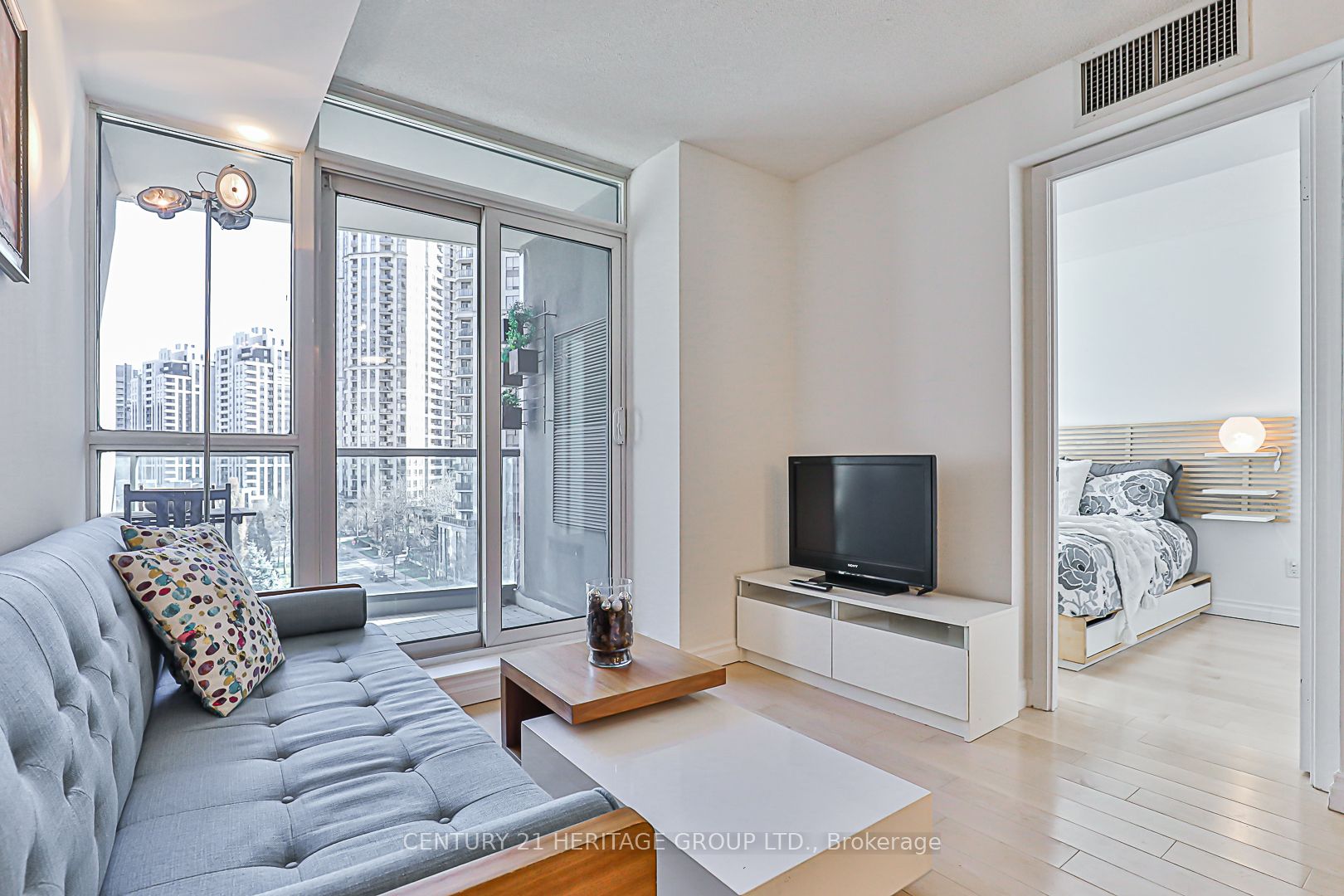 30 Harrison Garden Blvd, #701
