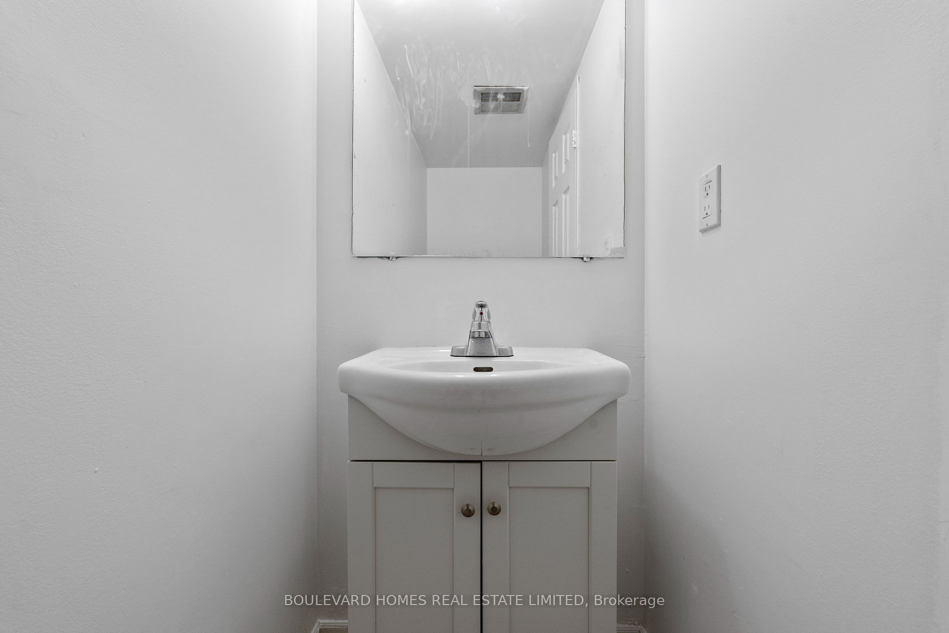 25 Sunrise Ave, #1408