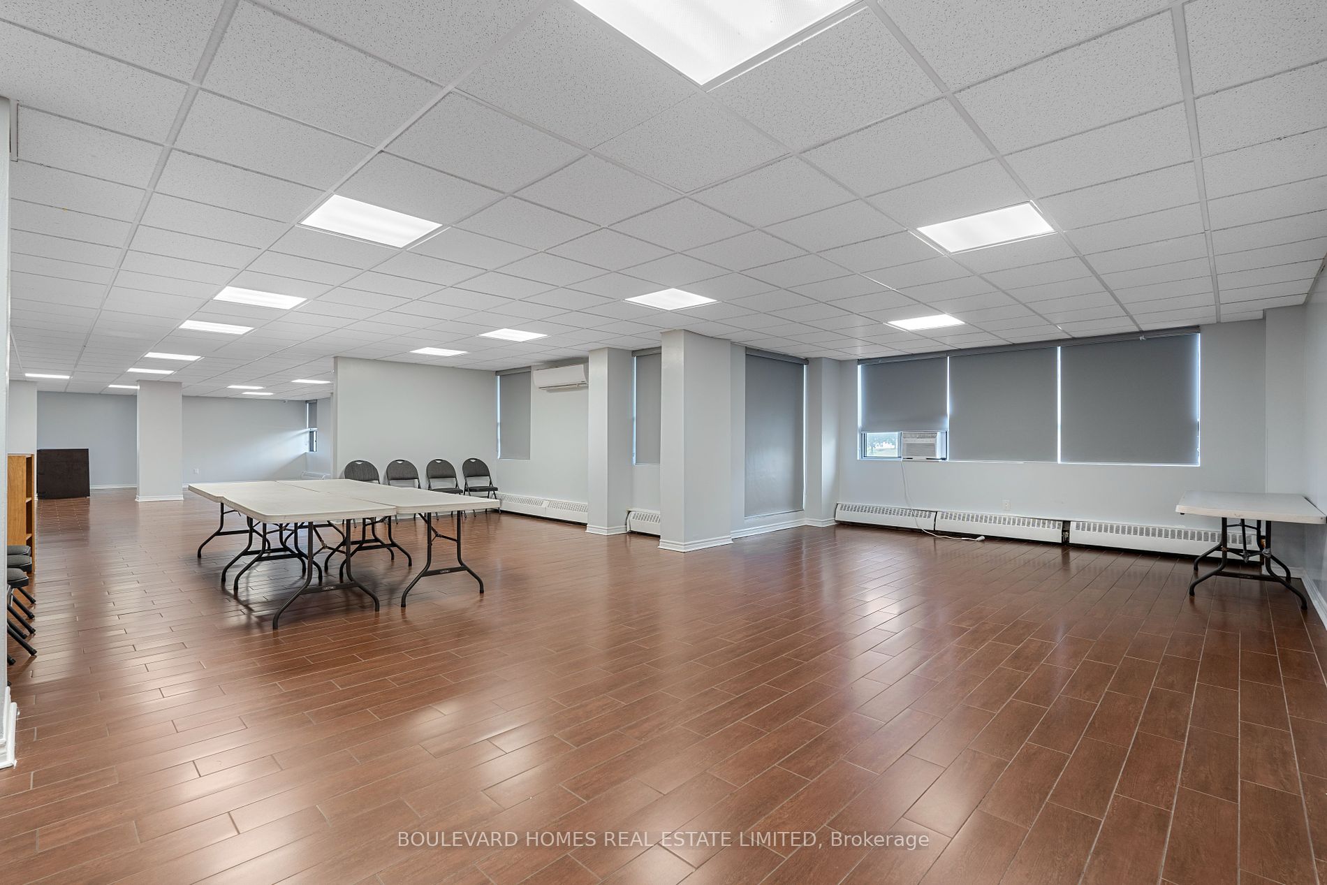 25 Sunrise Ave, #1408