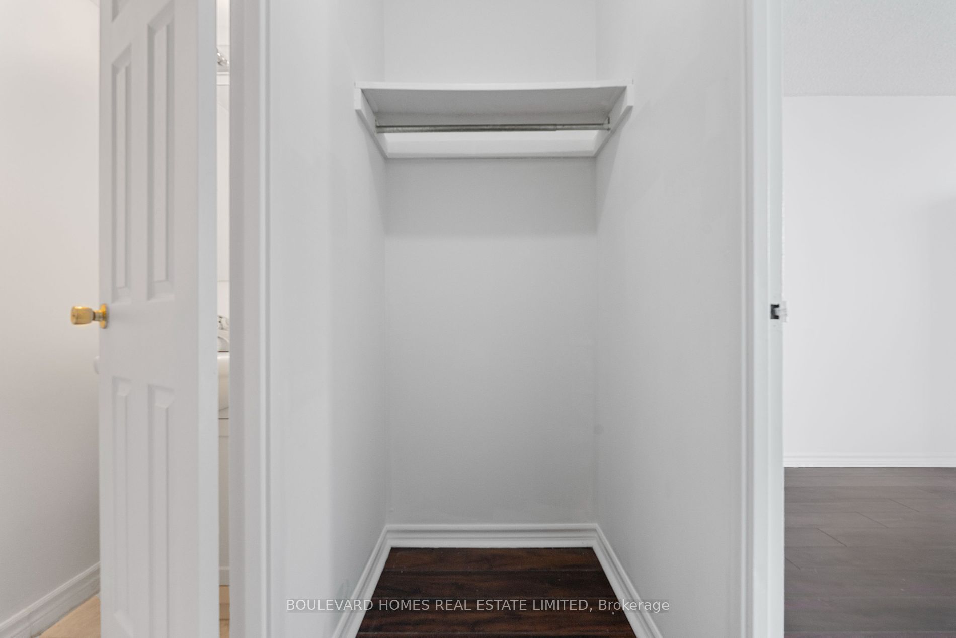 25 Sunrise Ave, #1408