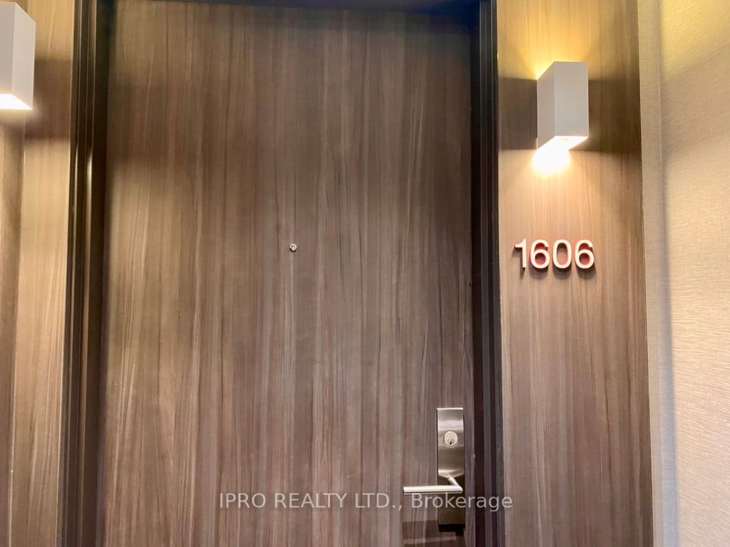 185 Roehampton Ave, #1606