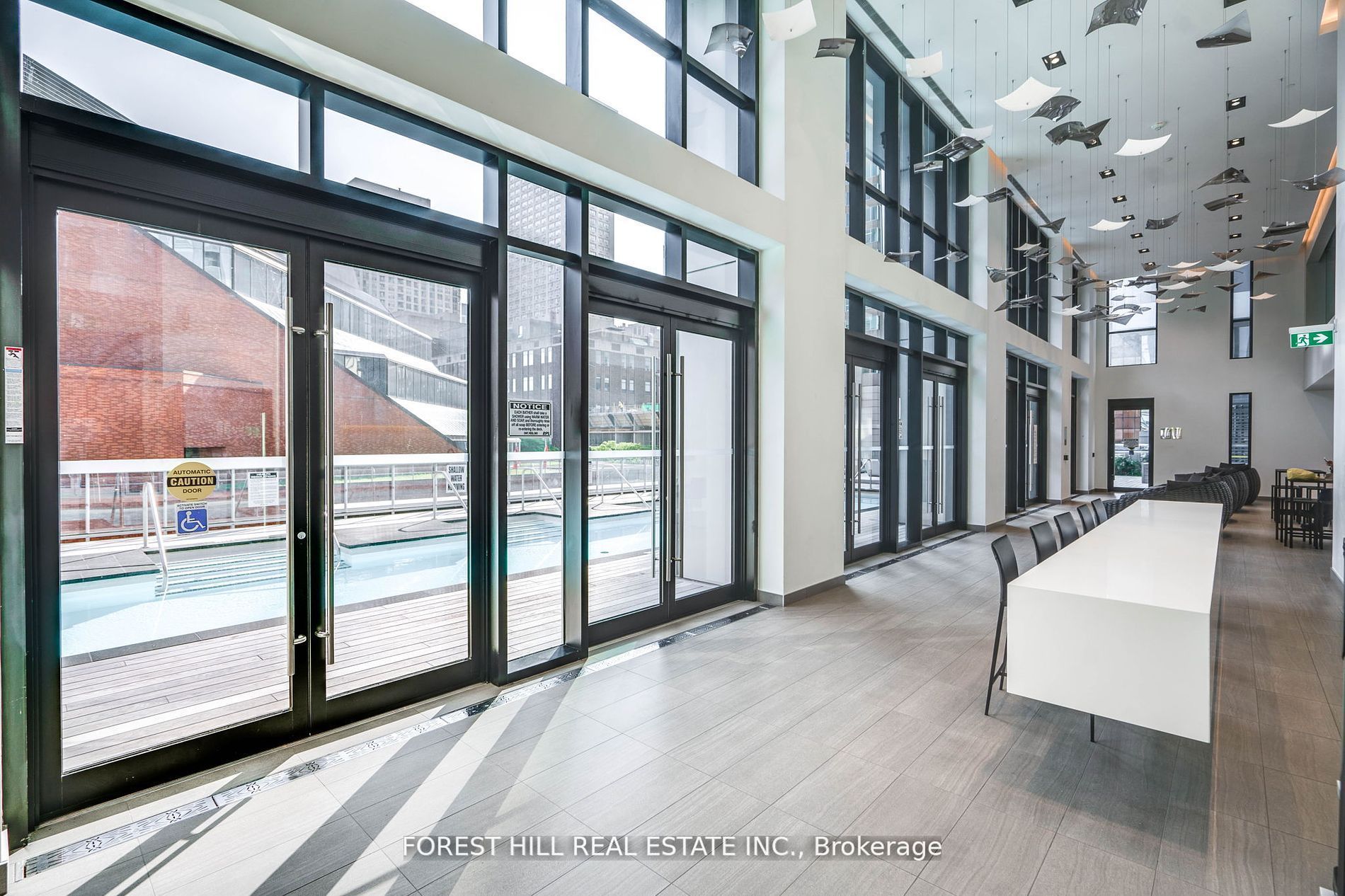 1 Yorkville Ave, #802
