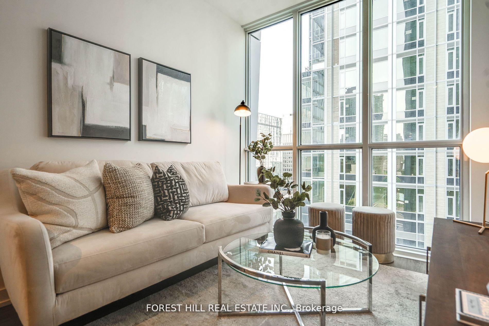1 Yorkville Ave, #802