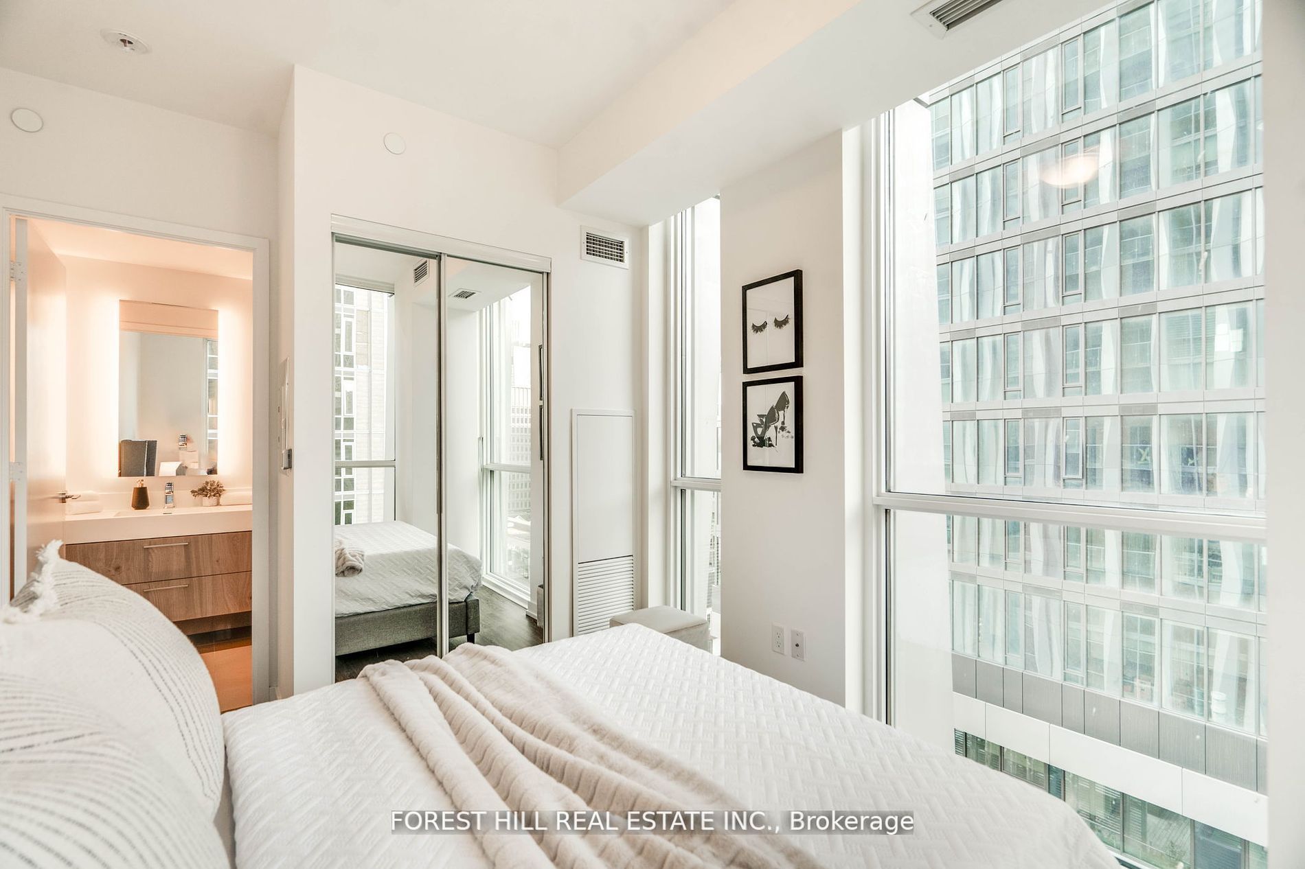 1 Yorkville Ave, #802