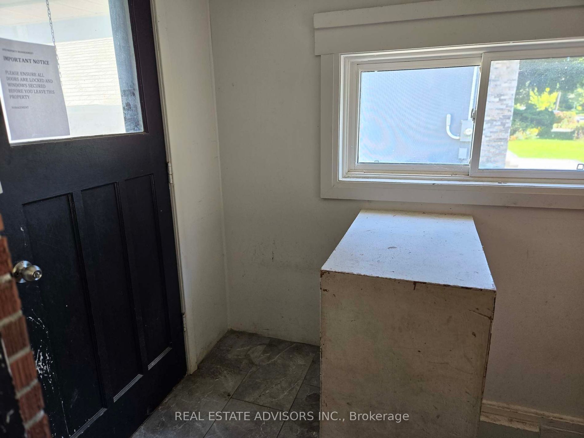46 Devondale Ave