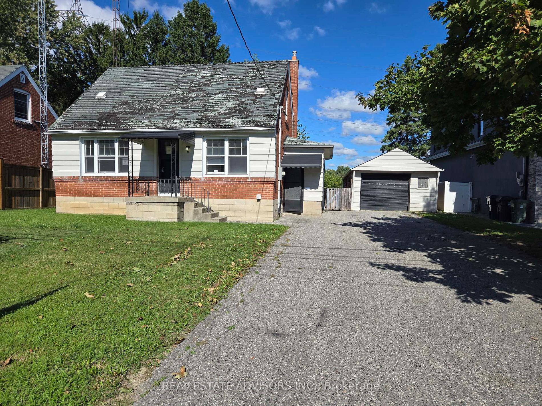46 Devondale Ave