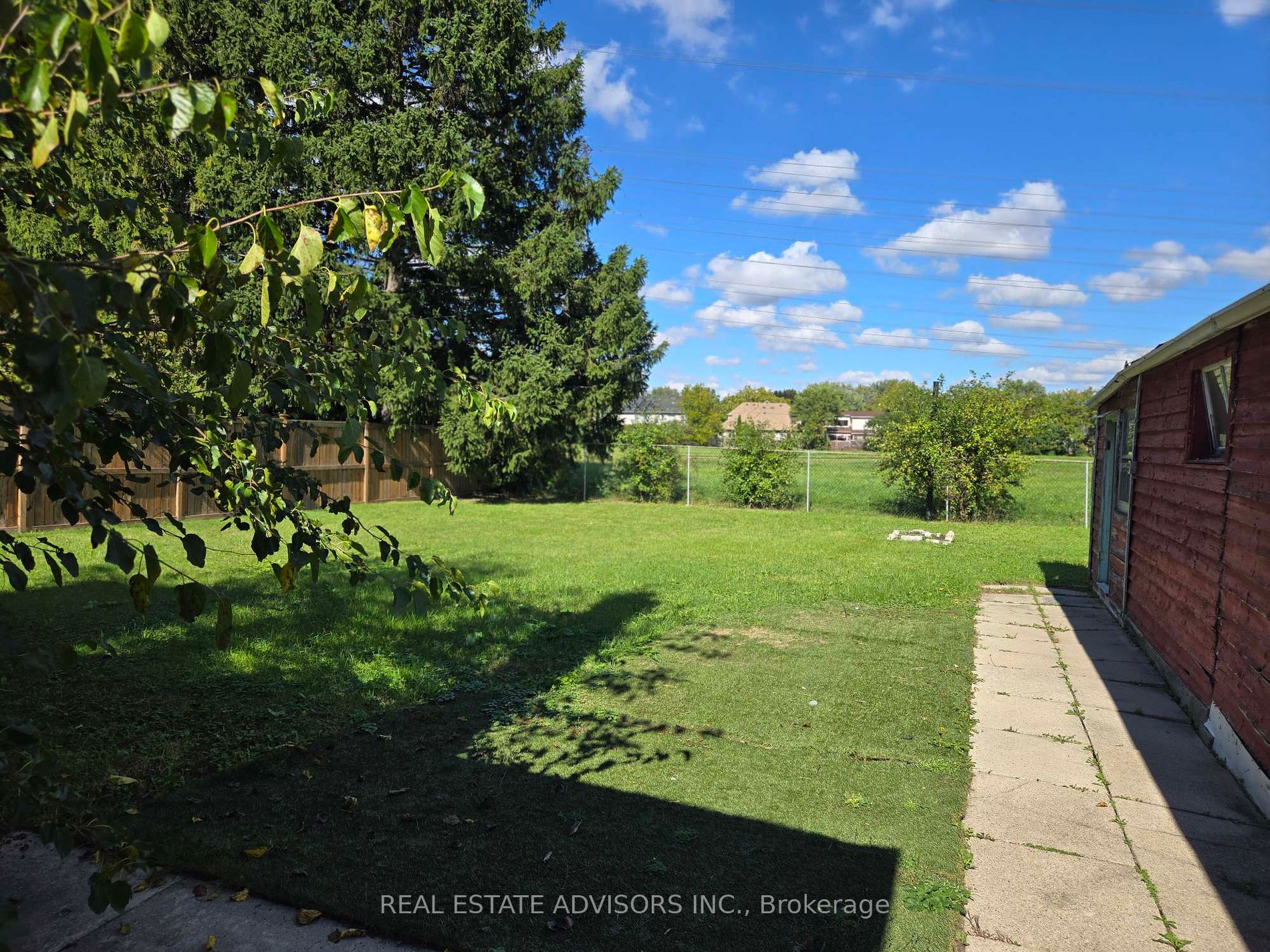 46 Devondale Ave