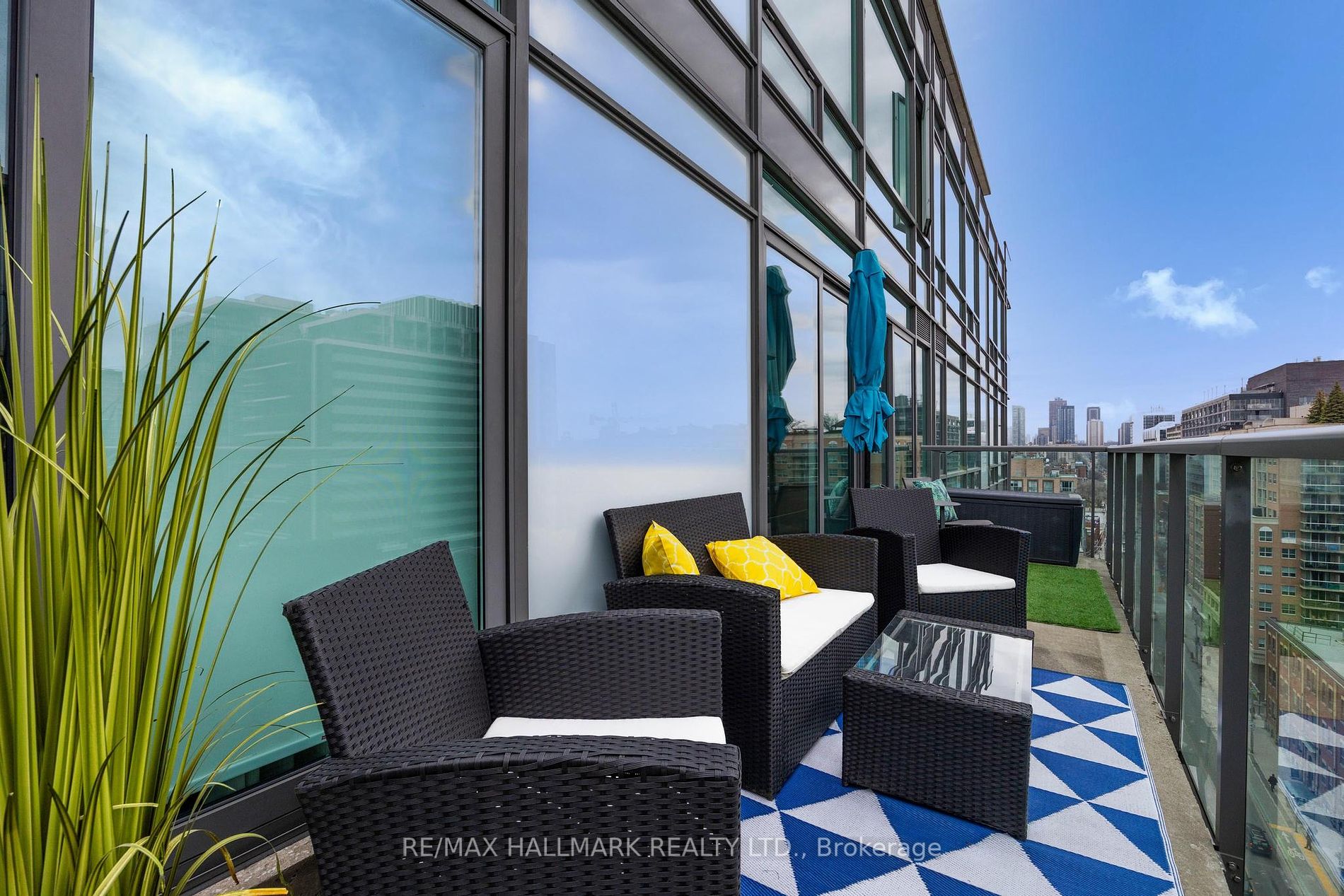 333 Adelaide St E, #1205