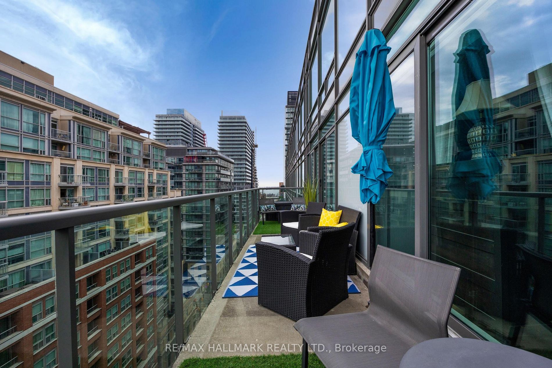 333 Adelaide St E, #1205