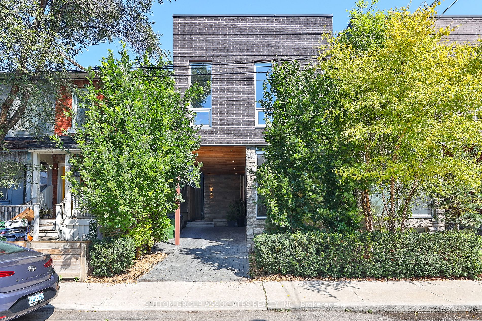 22 Mitchell Ave