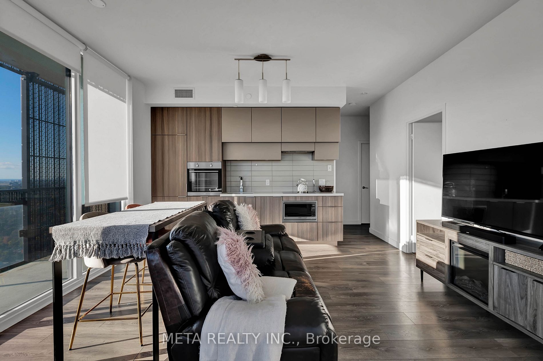 8 Eglinton Ave E, #3702