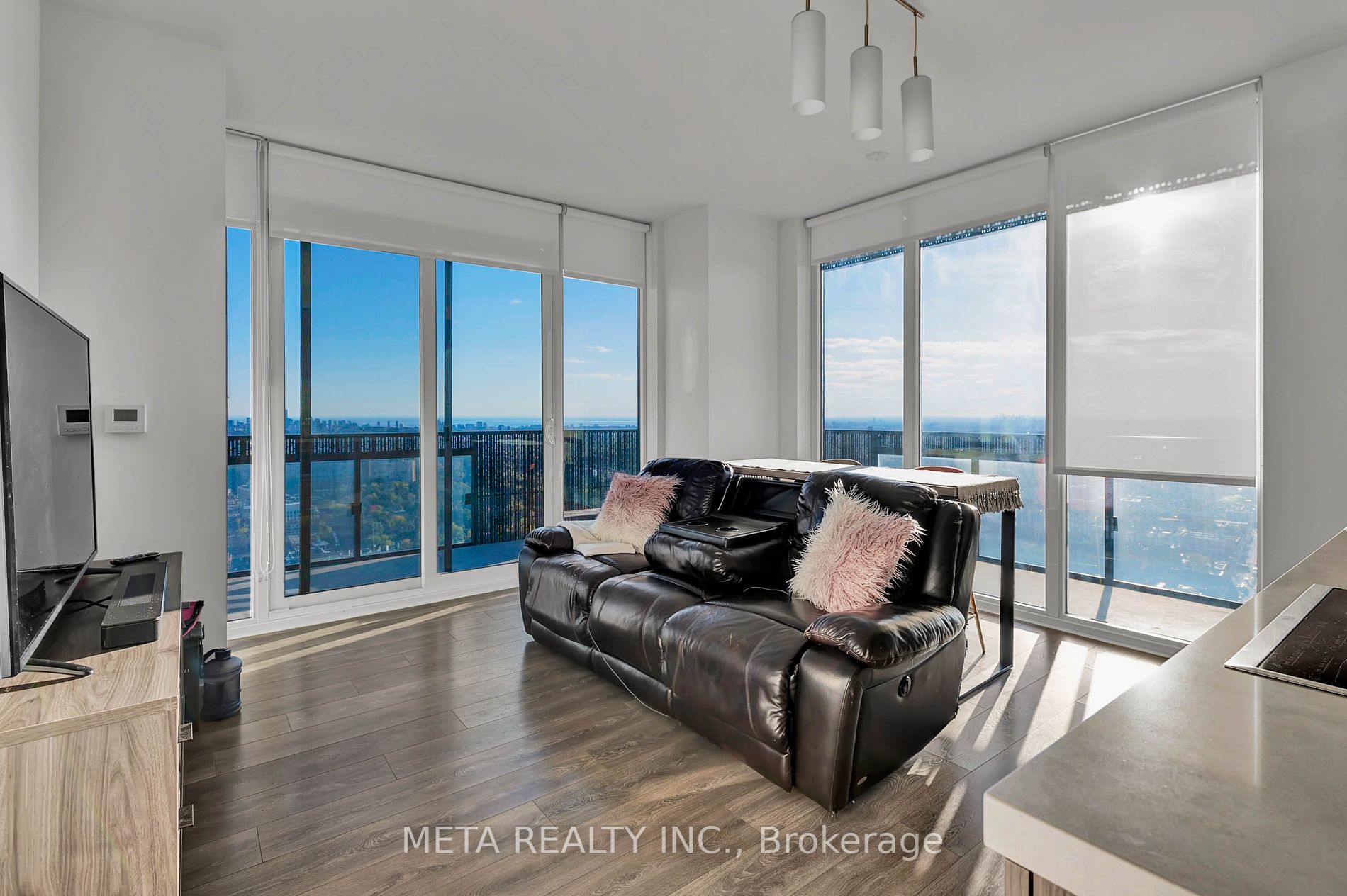 8 Eglinton Ave E, #3702