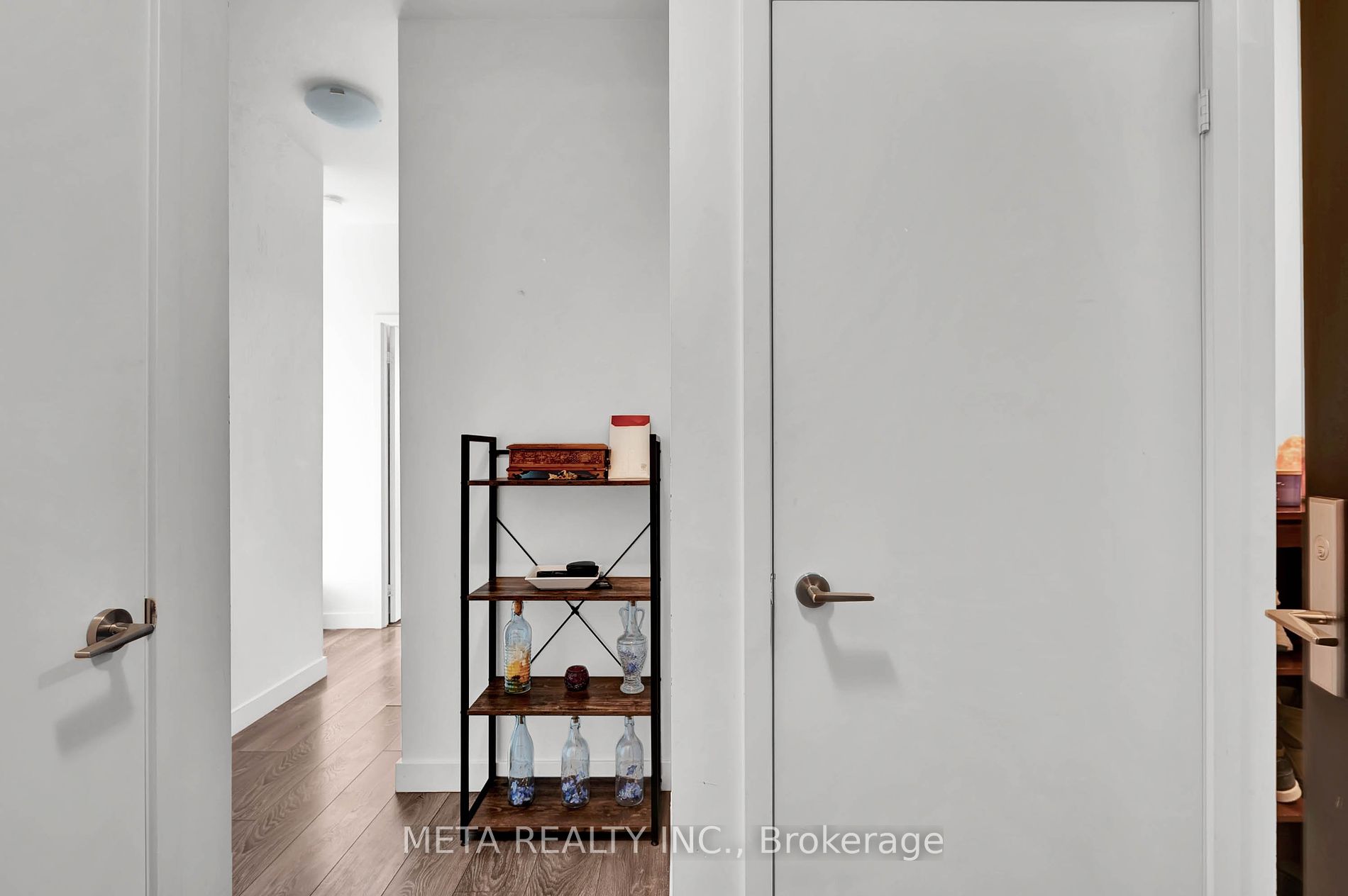 8 Eglinton Ave E, #3702
