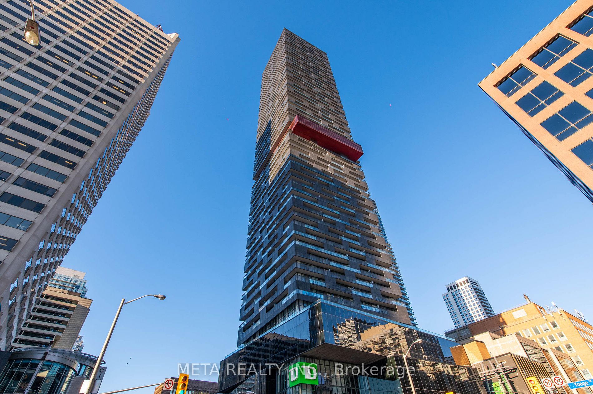 8 Eglinton Ave E, #3702