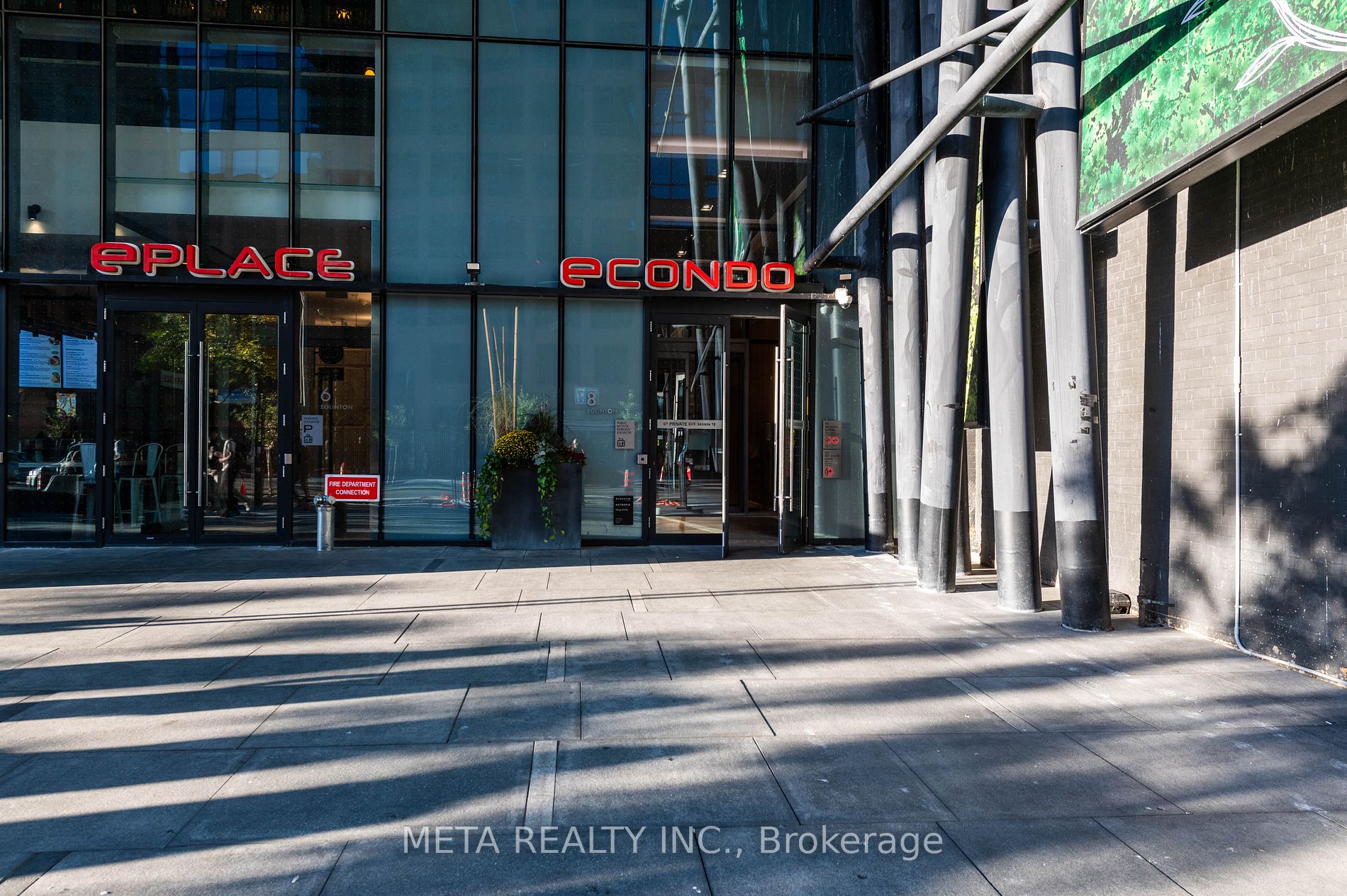 8 Eglinton Ave E, #3702