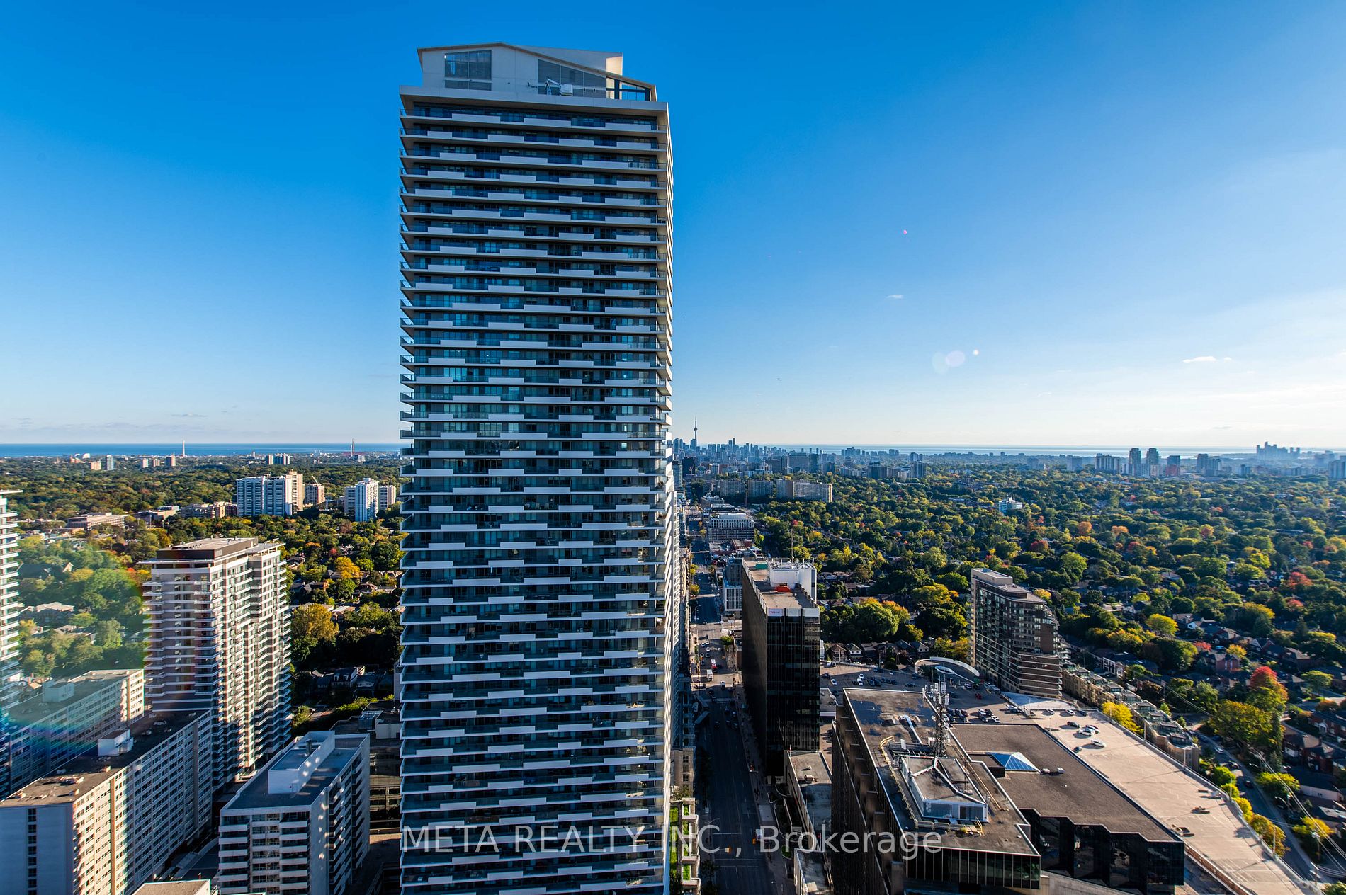 8 Eglinton Ave E, #3702