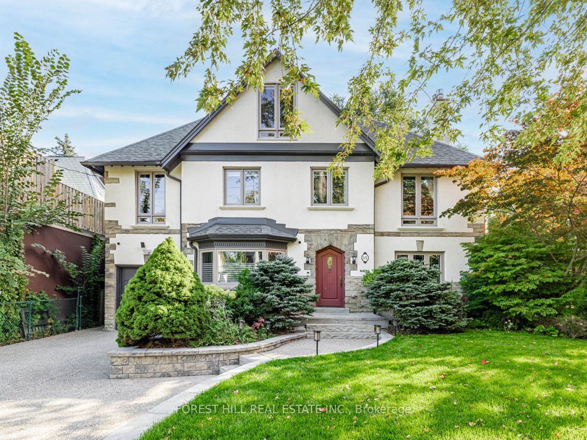15 Strathallan Blvd