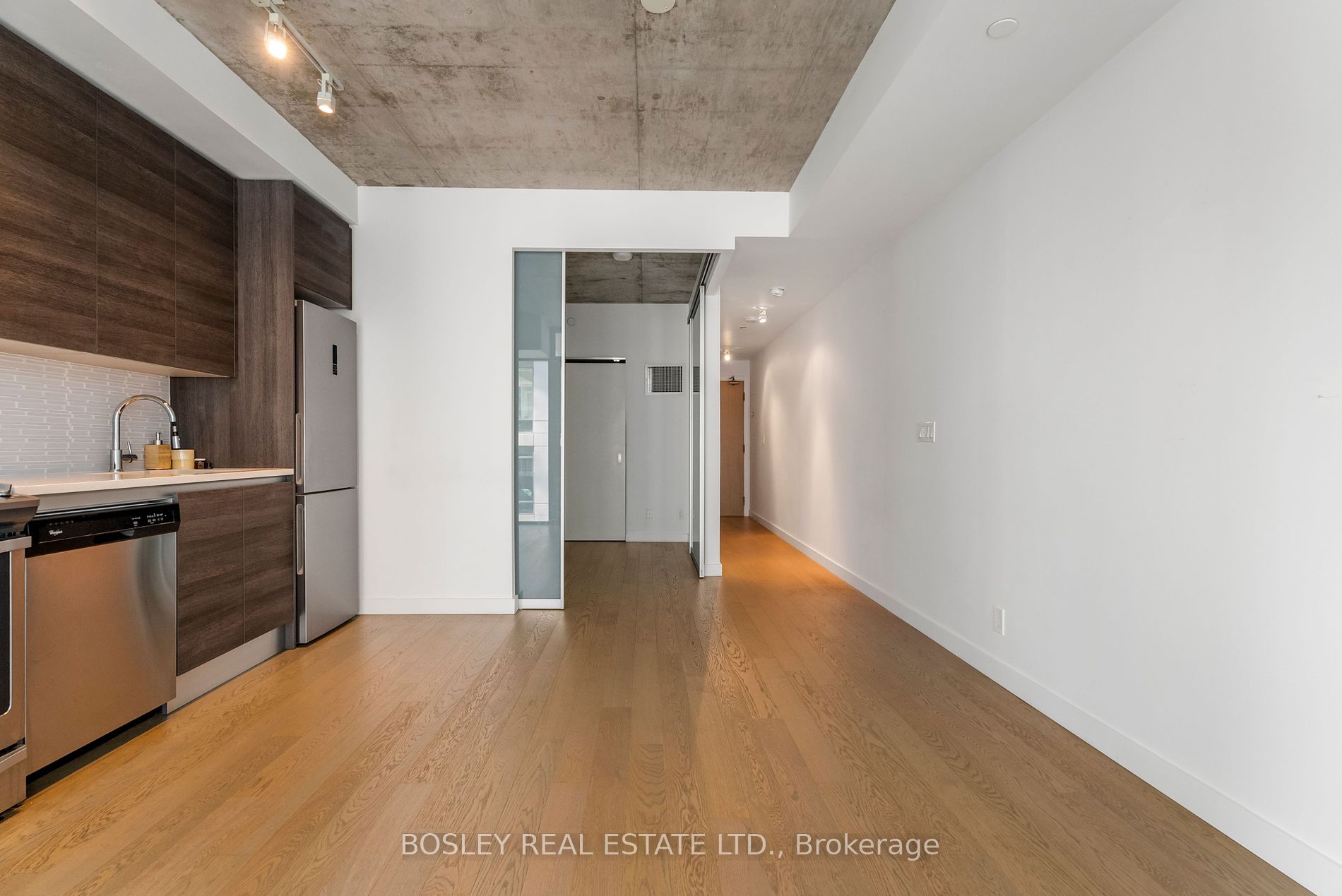 111 Bathurst St, #1007