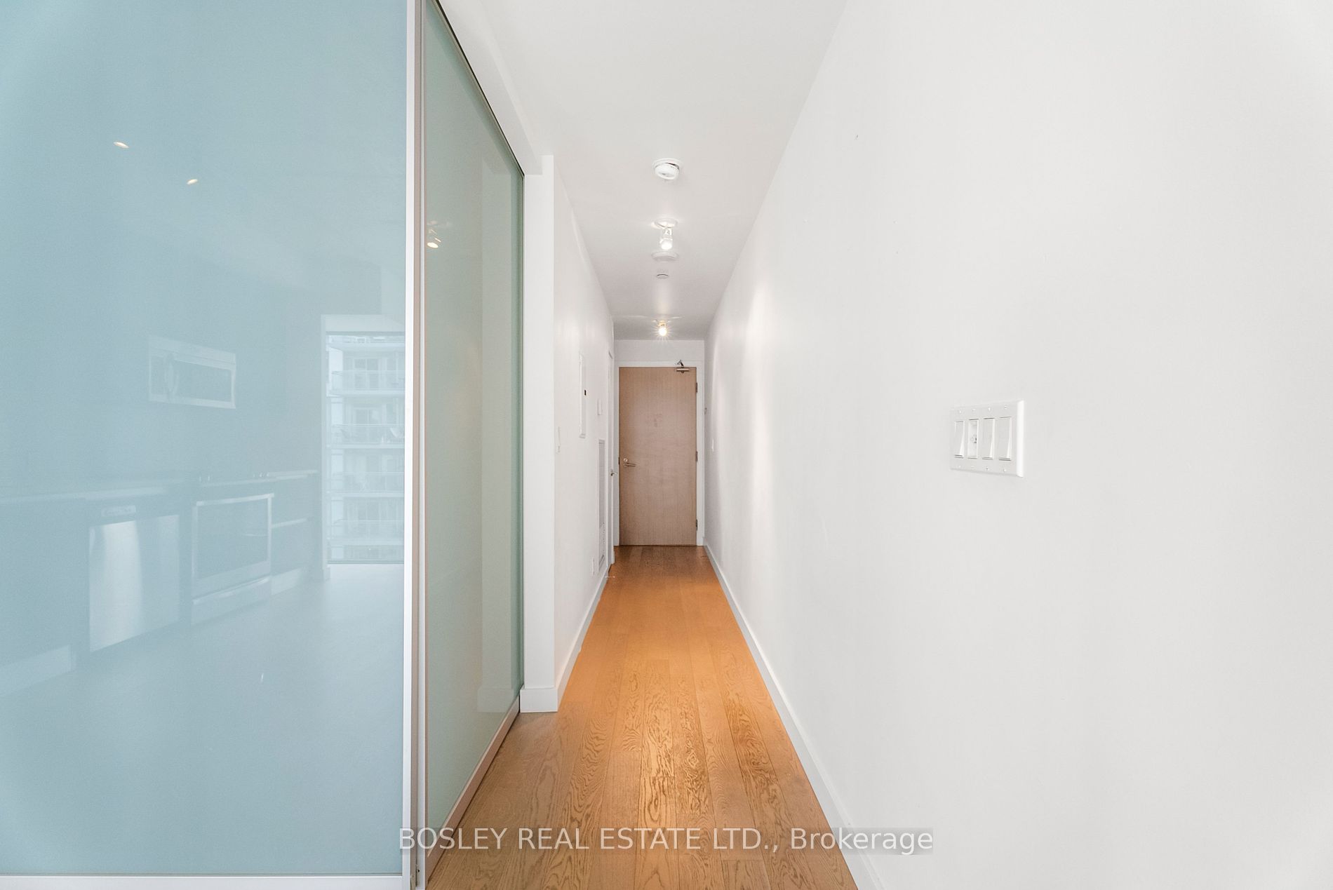 111 Bathurst St, #1007