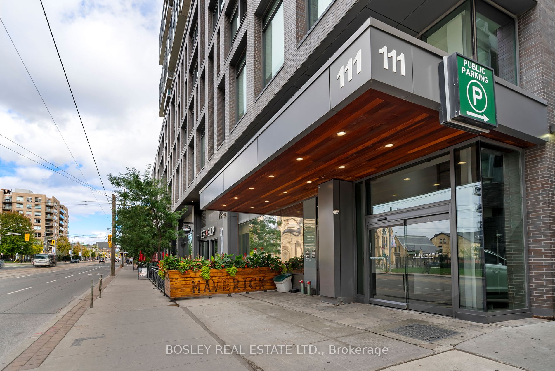 111 Bathurst St, #1007