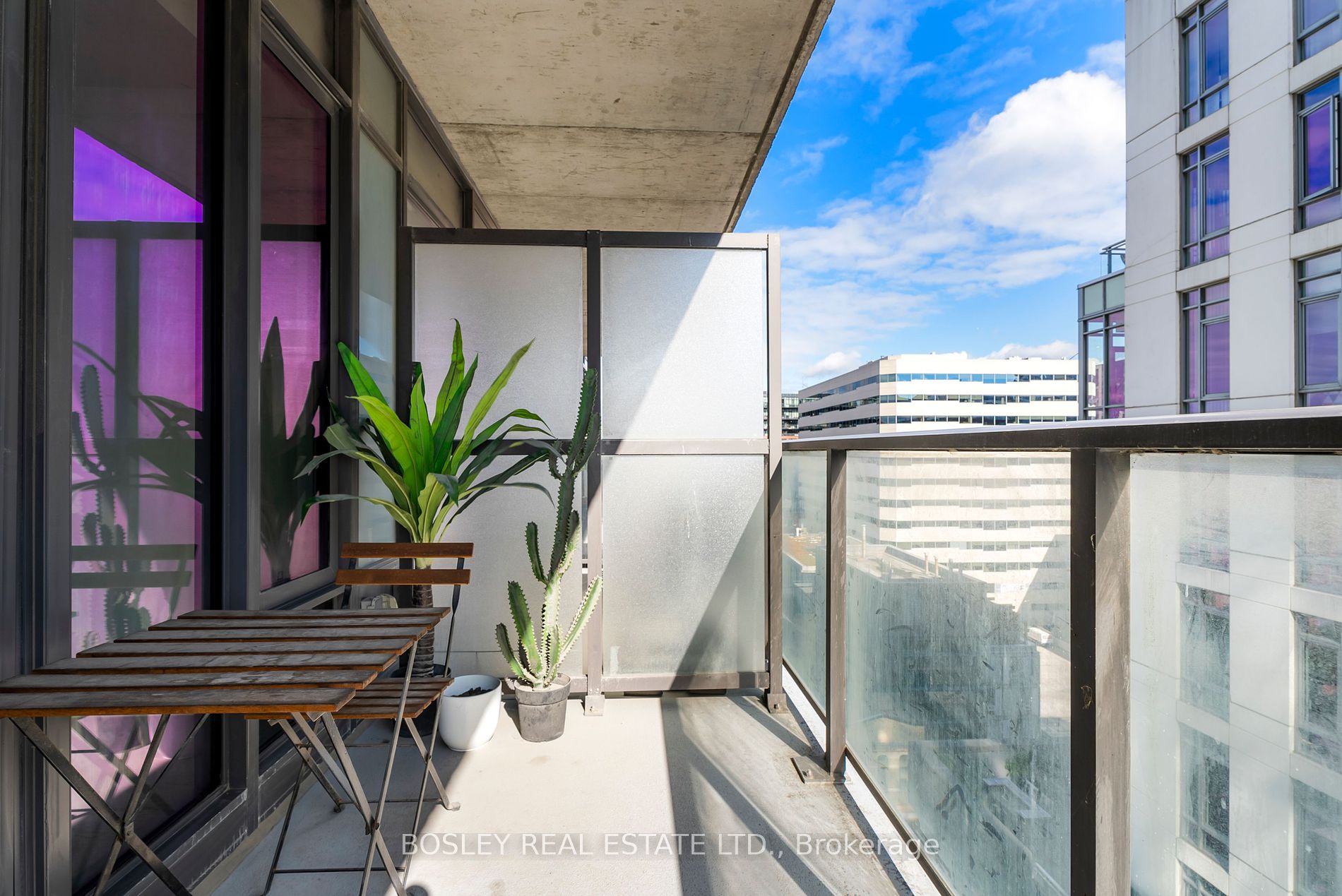 111 Bathurst St, #1007