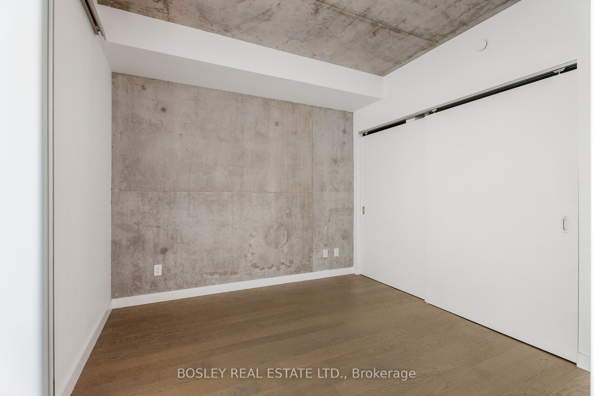 111 Bathurst St, #1007
