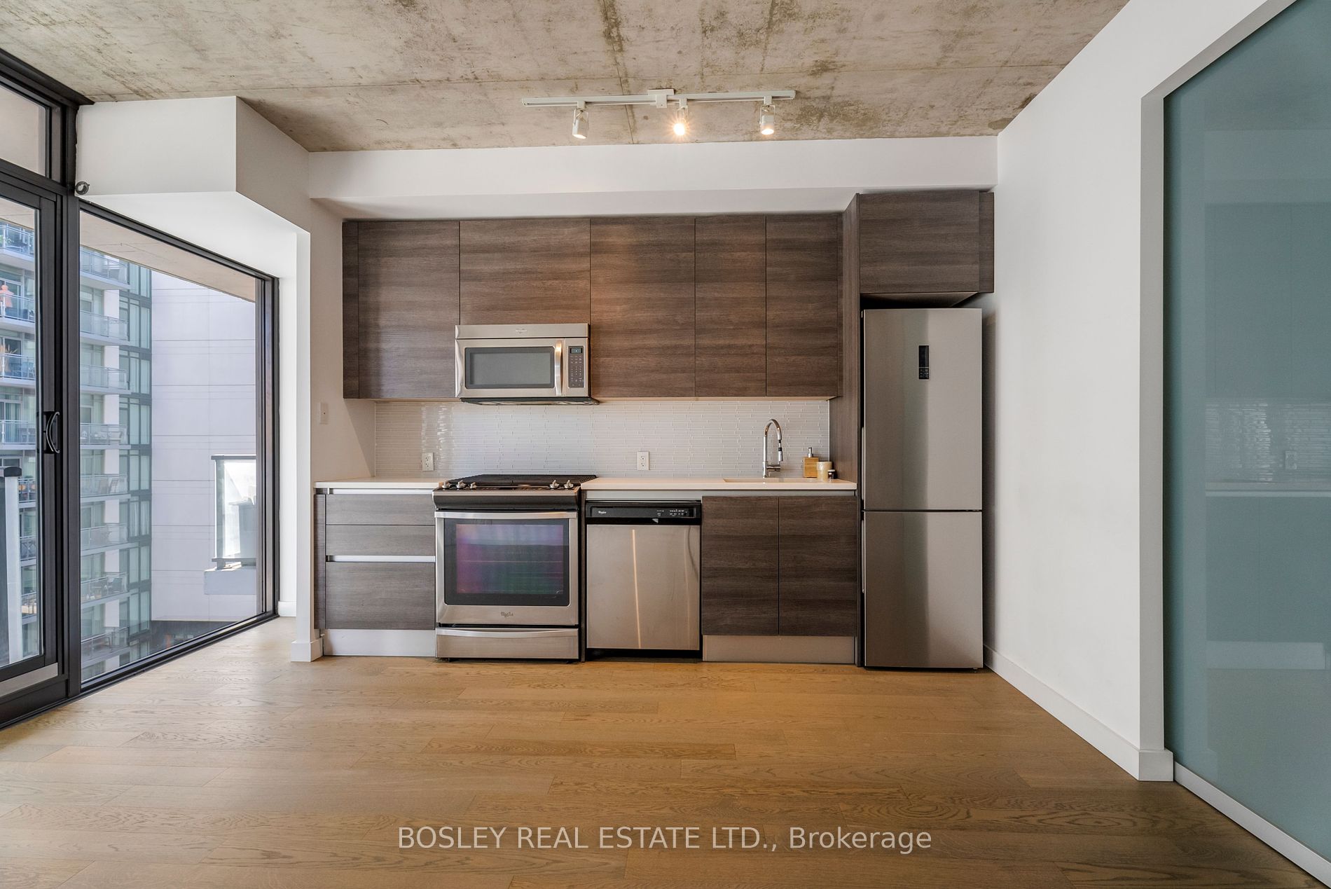111 Bathurst St, #1007
