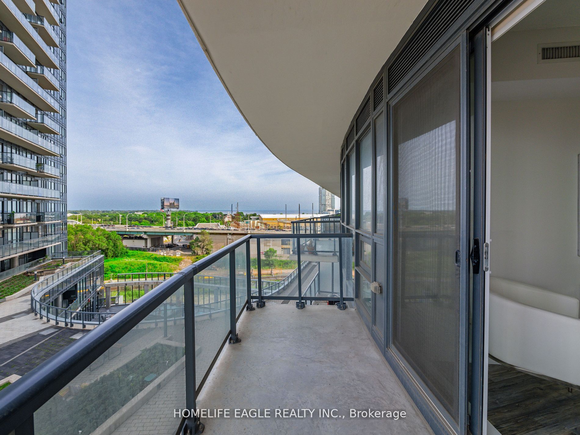 51 East Liberty St, #706