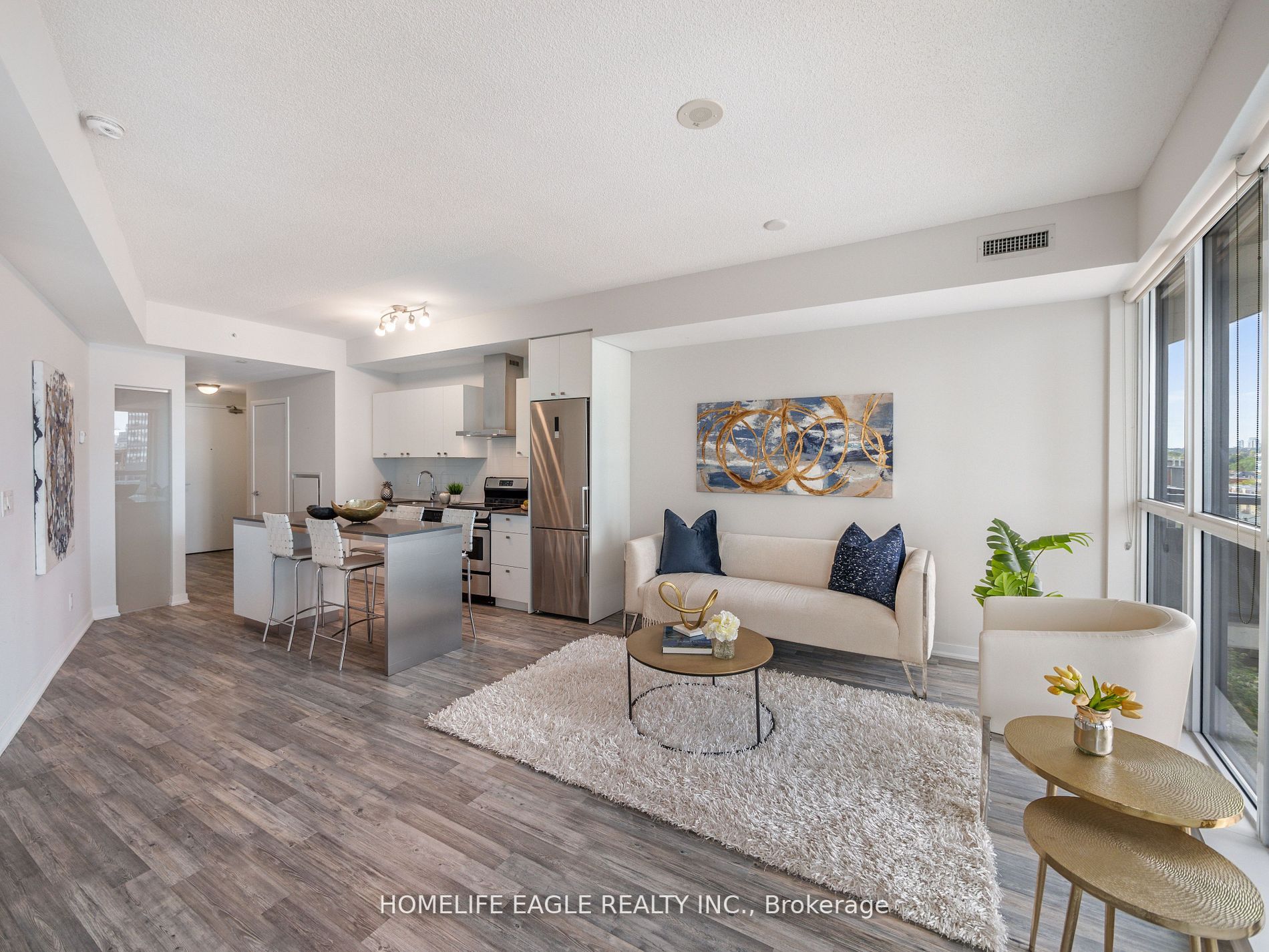 51 East Liberty St, #706