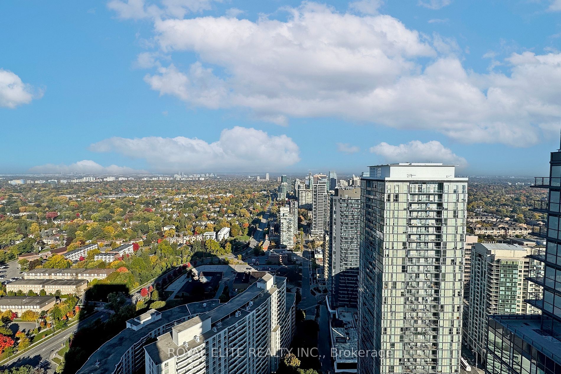5162 Yonge St, #PH202