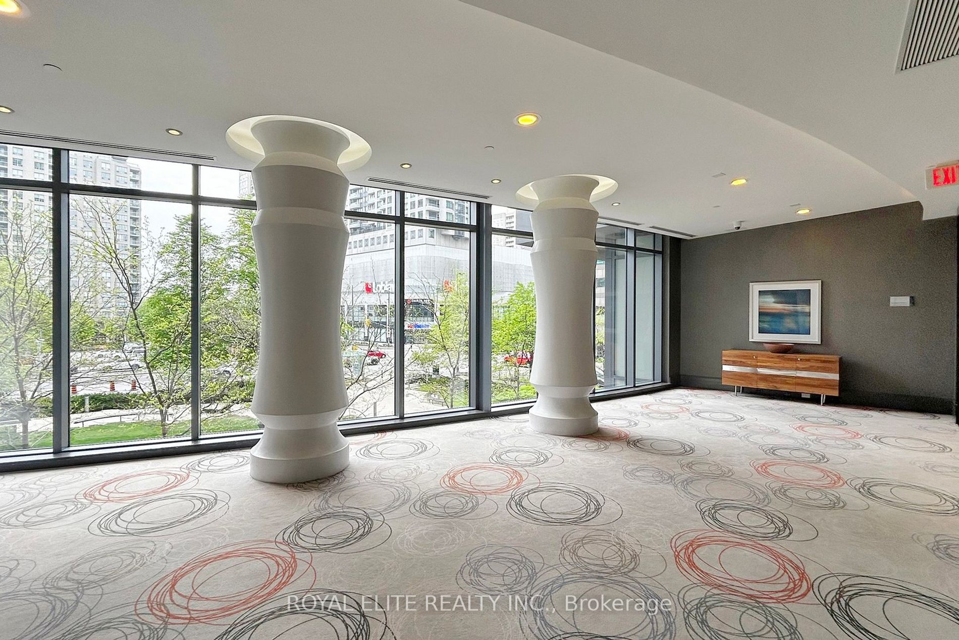 5162 Yonge St, #PH202