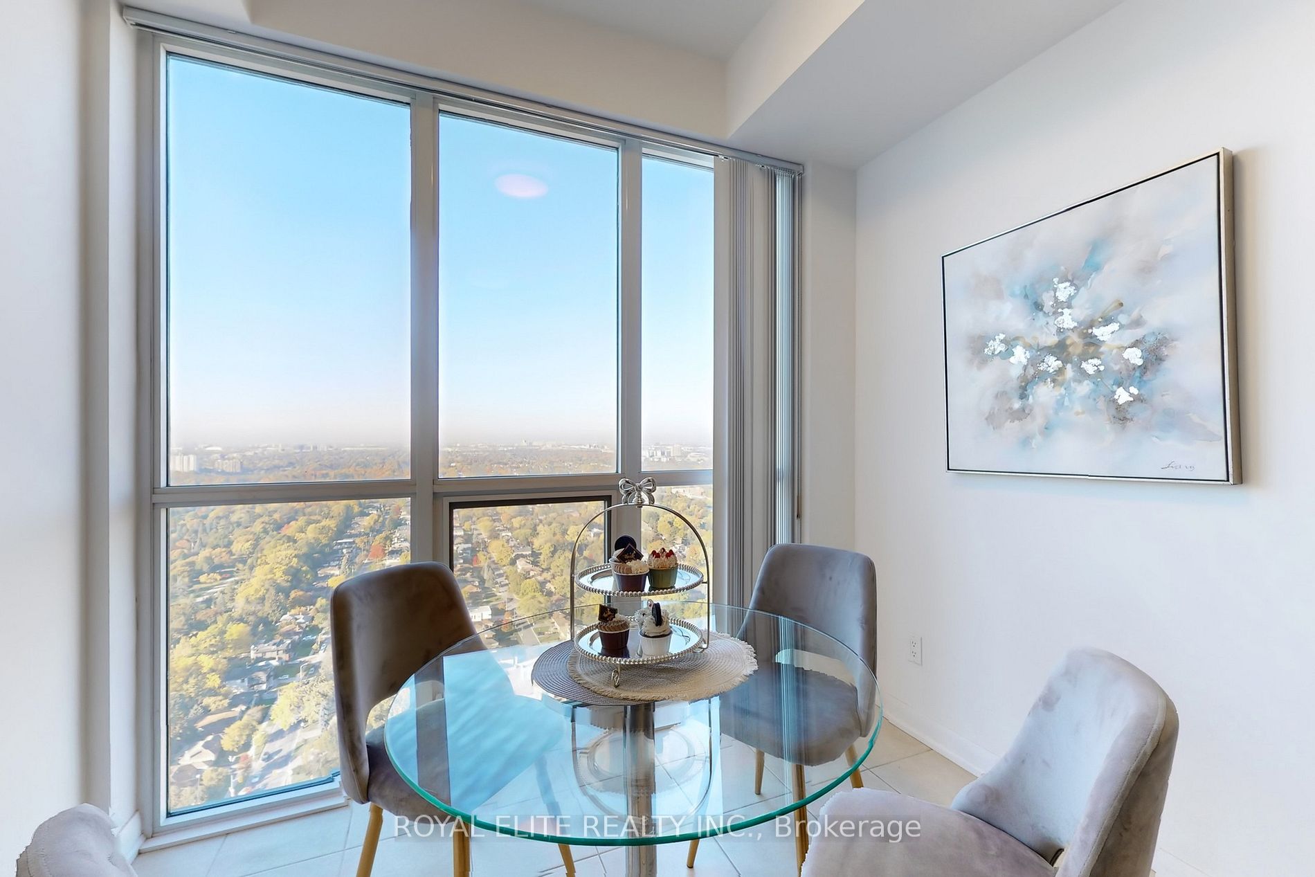 5162 Yonge St, #PH202