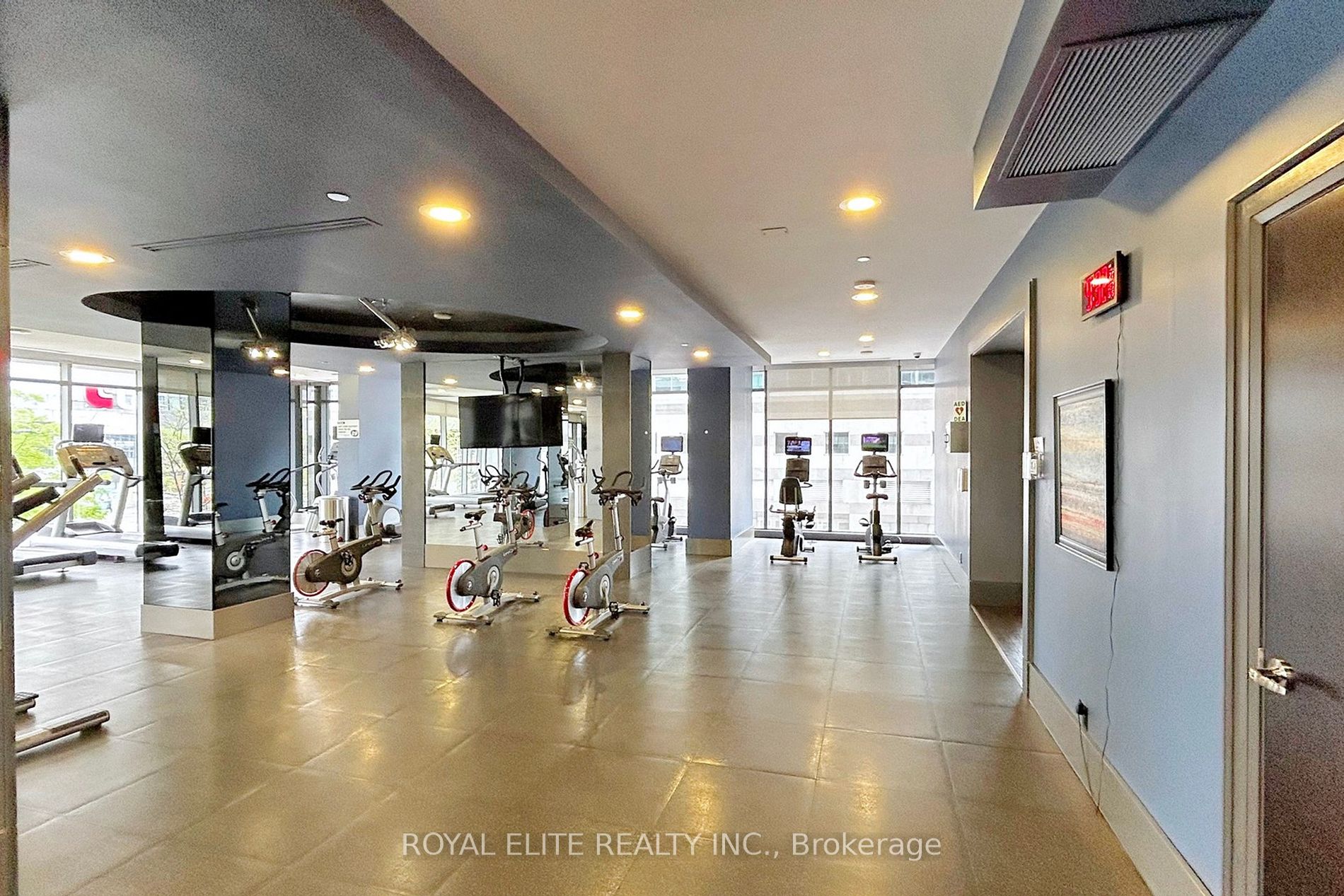 5162 Yonge St, #PH202