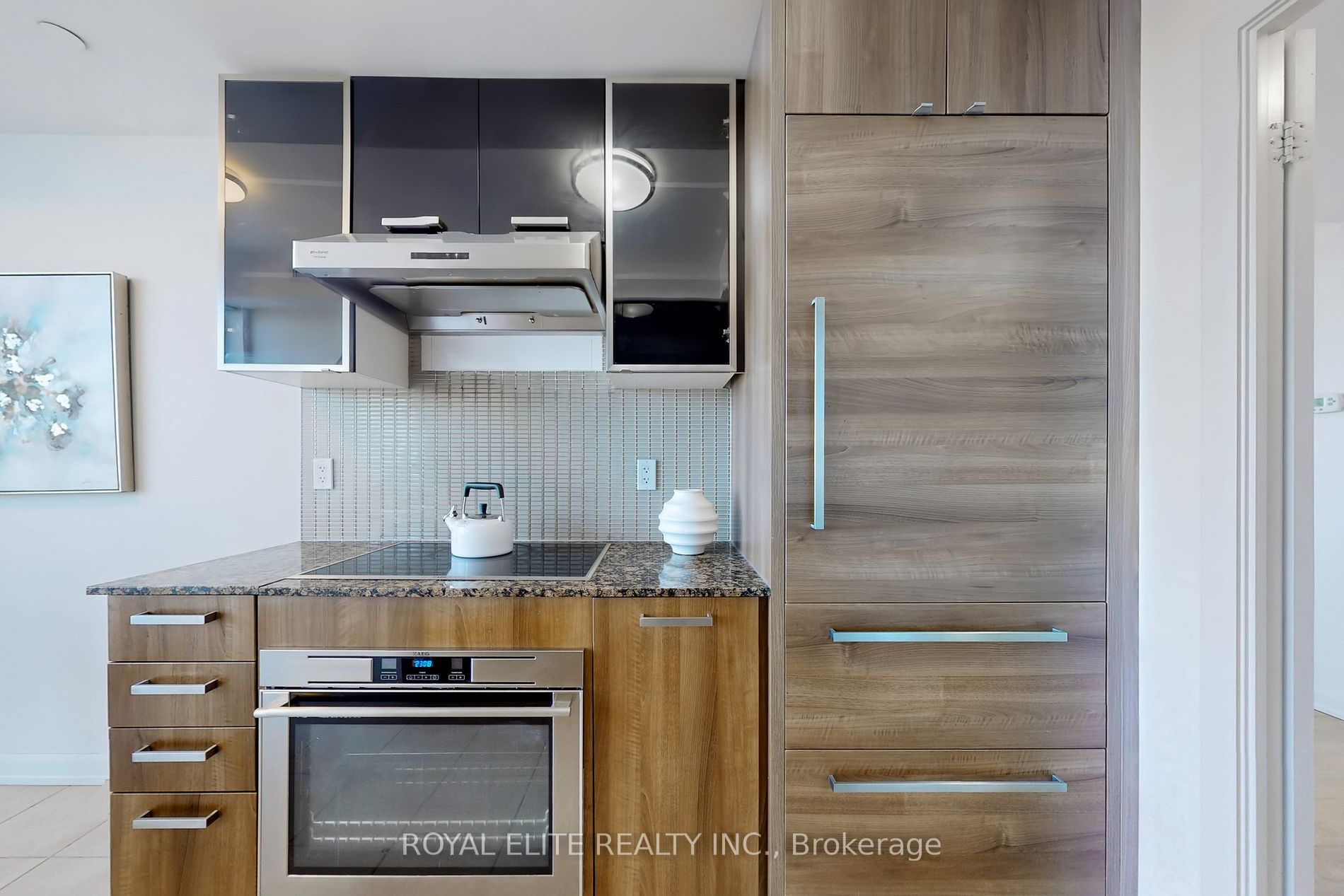 5162 Yonge St, #PH202