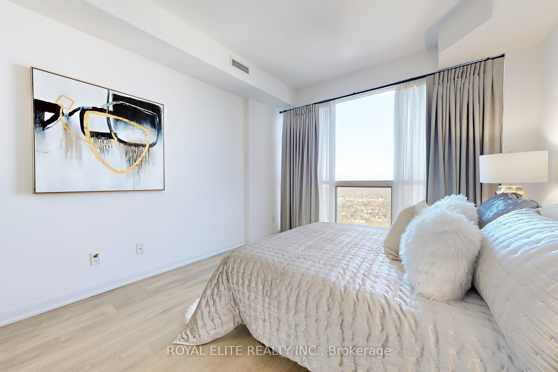 5162 Yonge St, #PH202