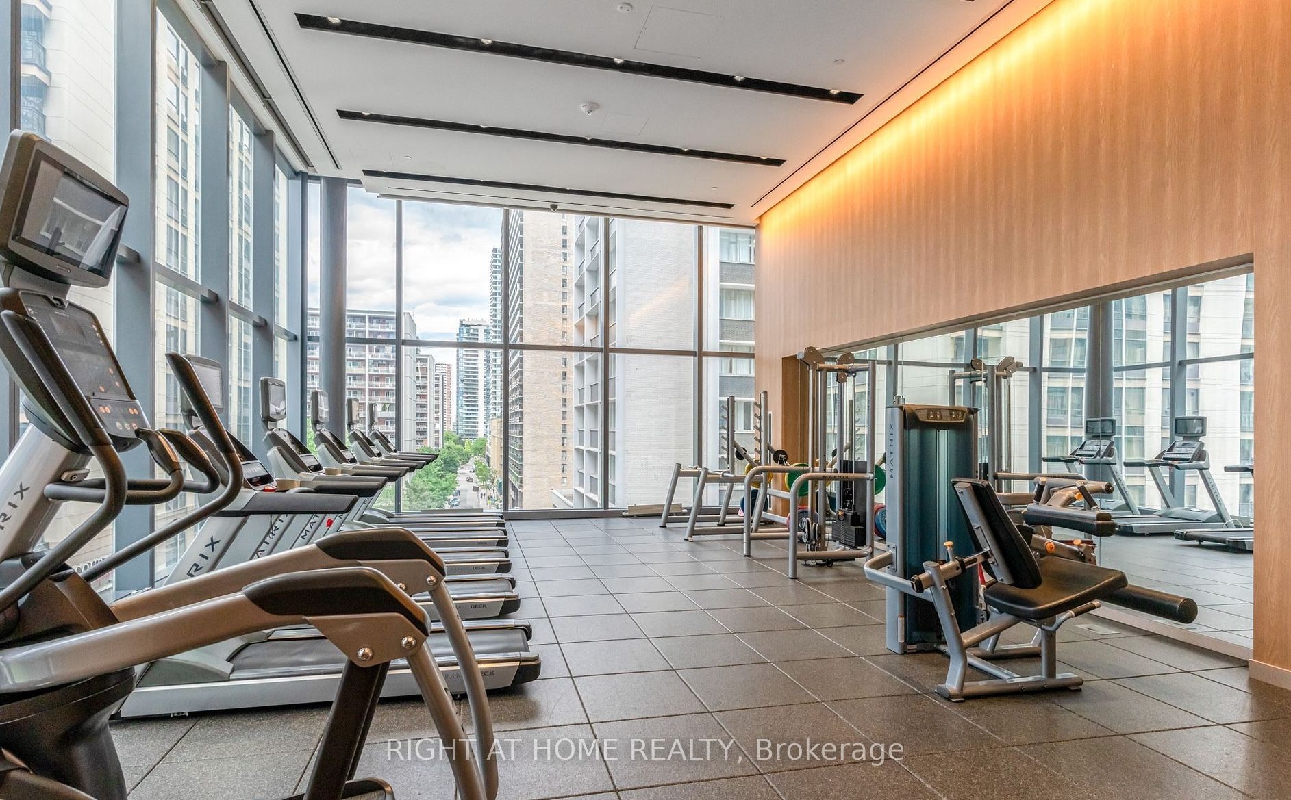7 Grenville St, #512