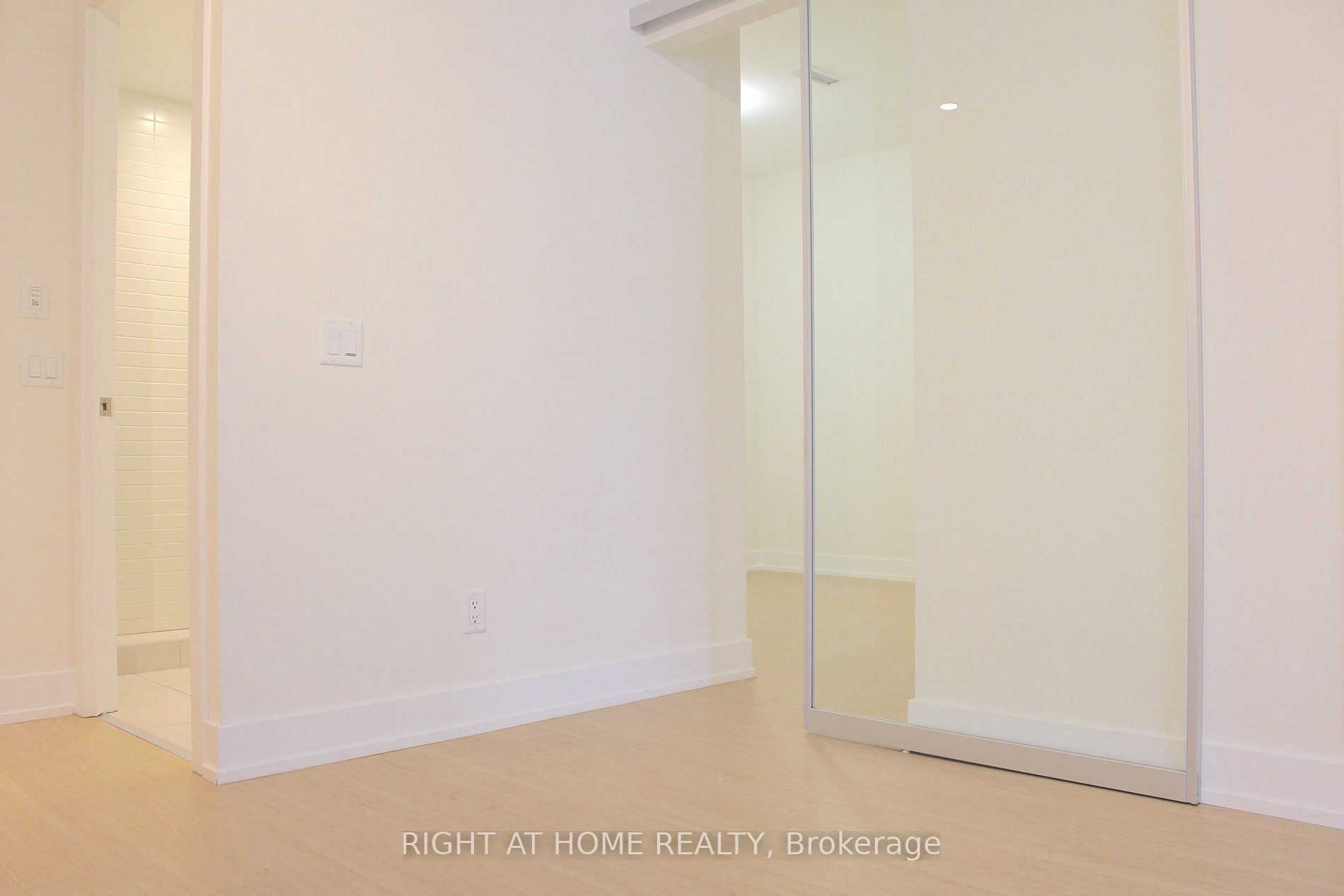 7 Grenville St, #512