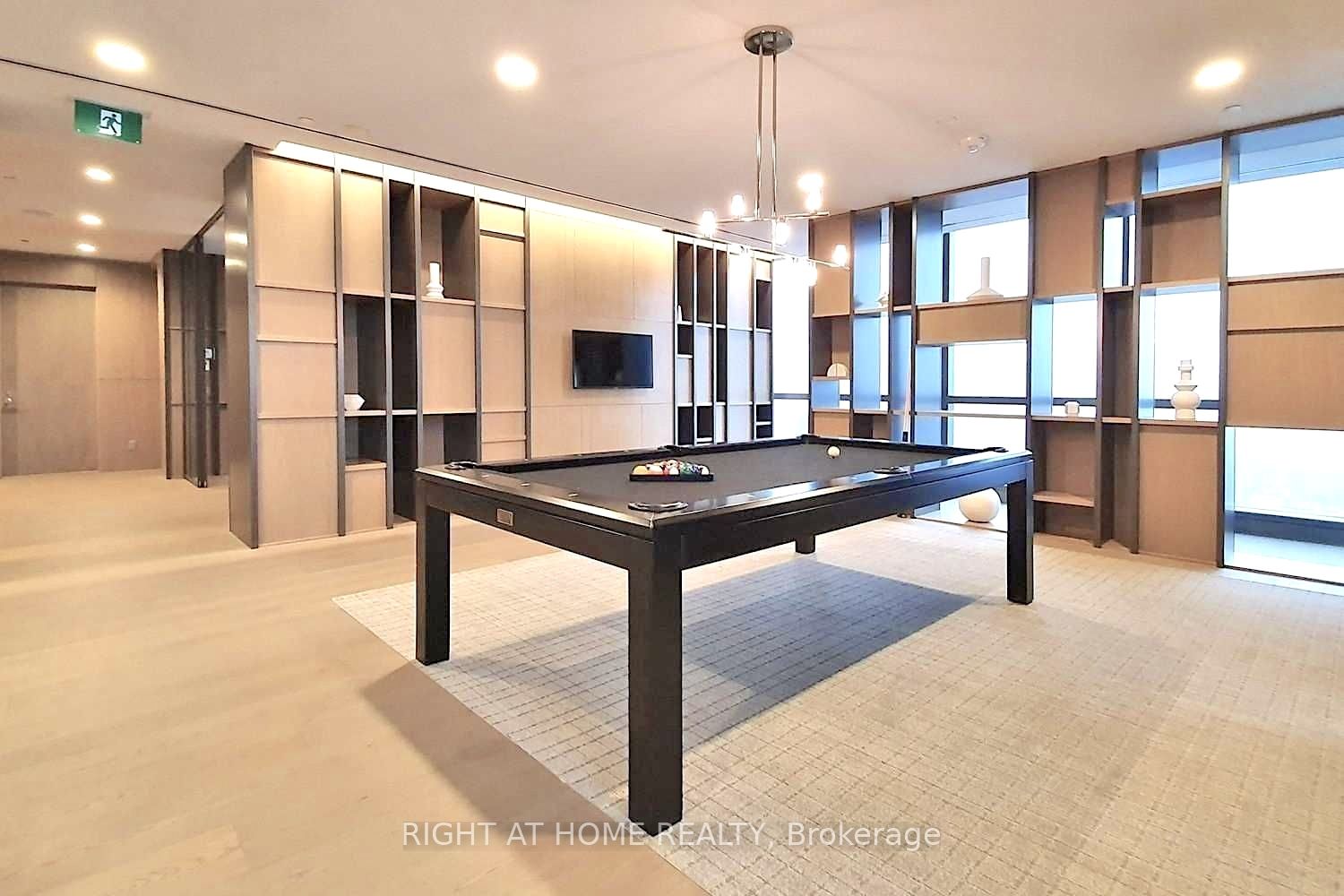 7 Grenville St, #512