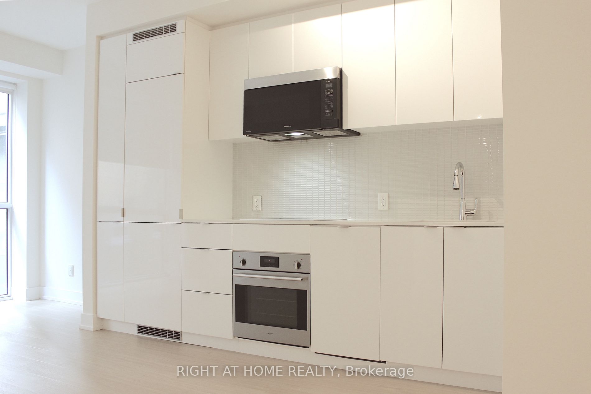 7 Grenville St, #512