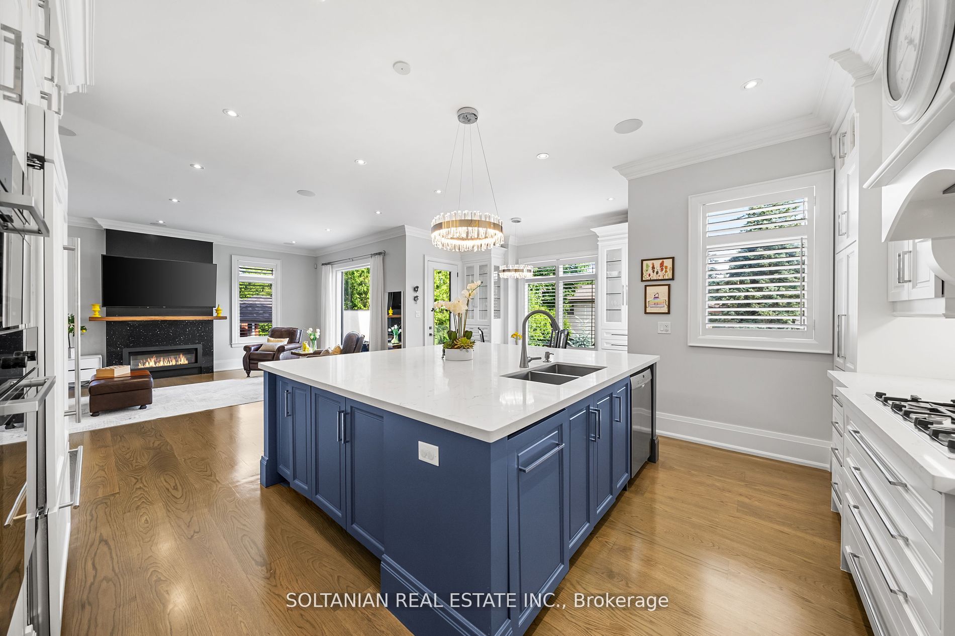 111 Codsell Ave