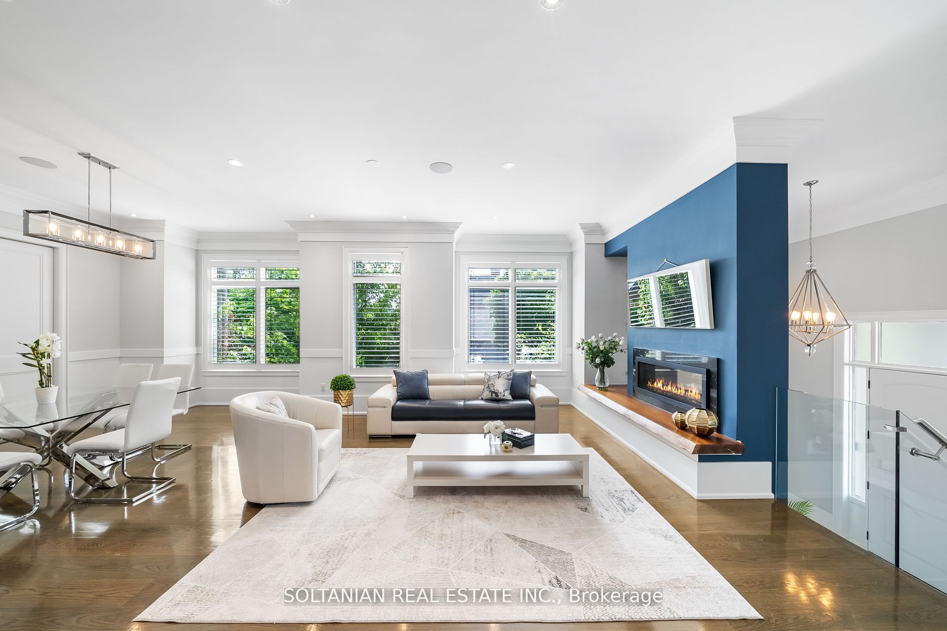 111 Codsell Ave