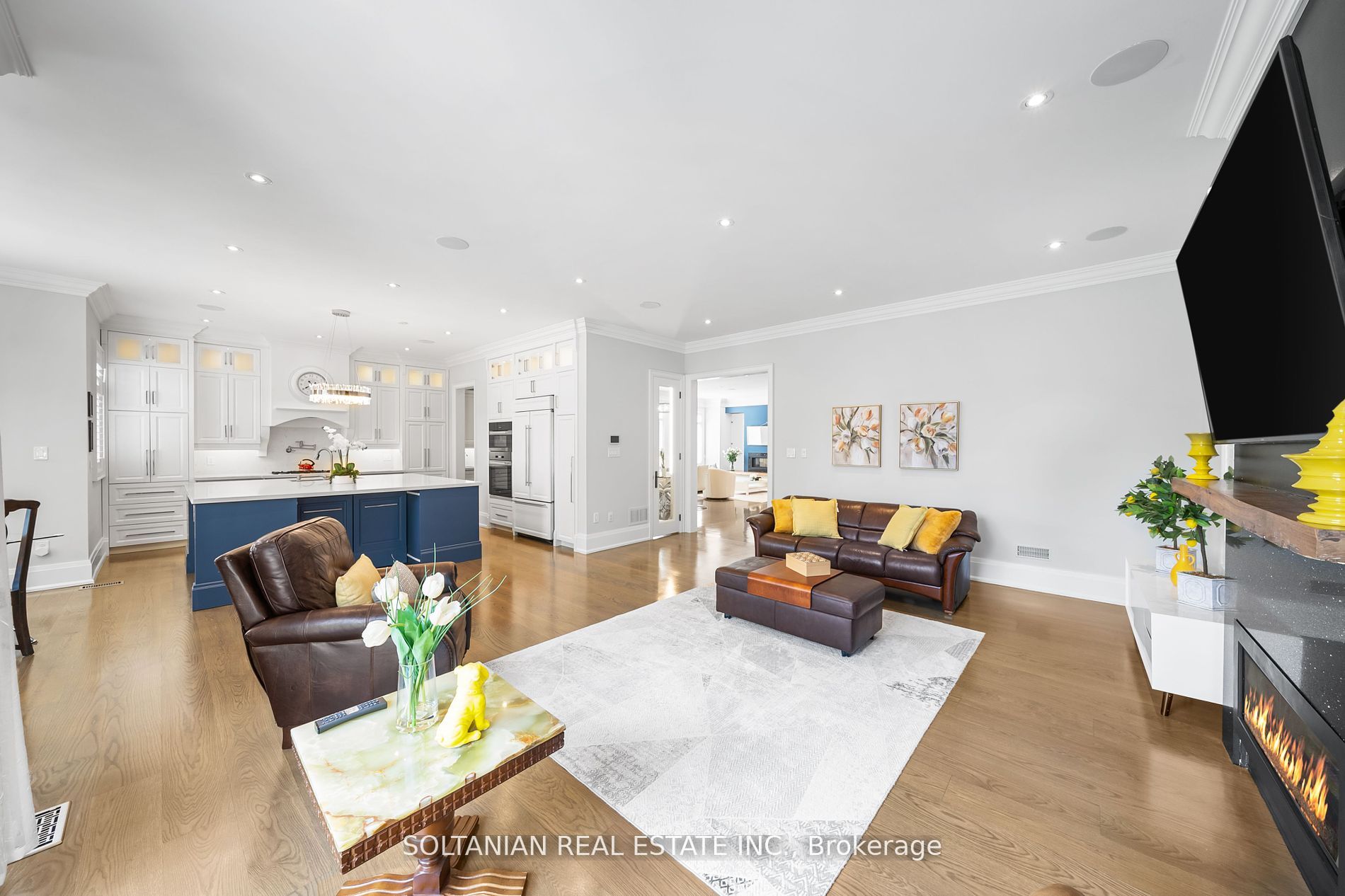 111 Codsell Ave