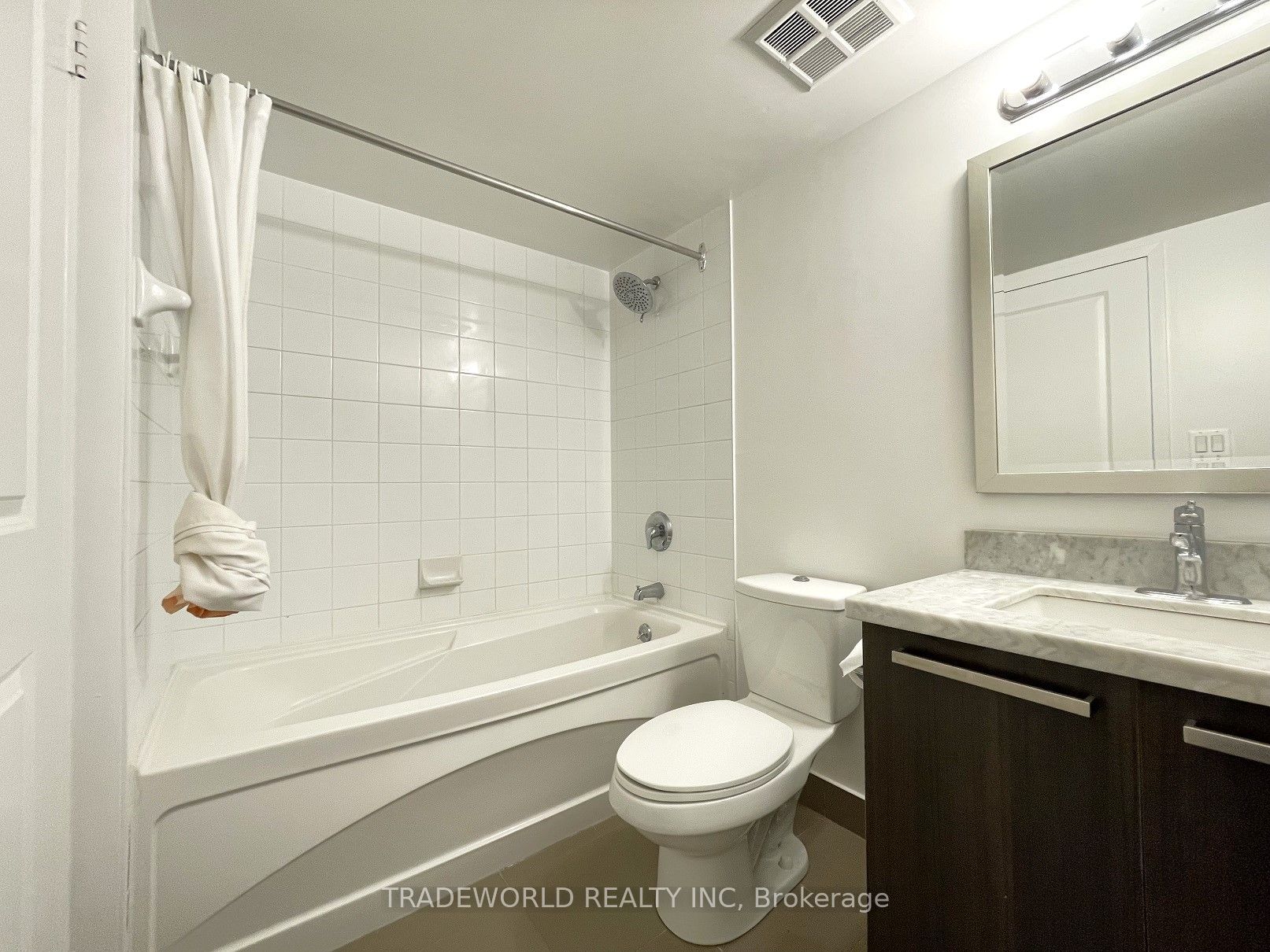 11 St Joseph St, #1612