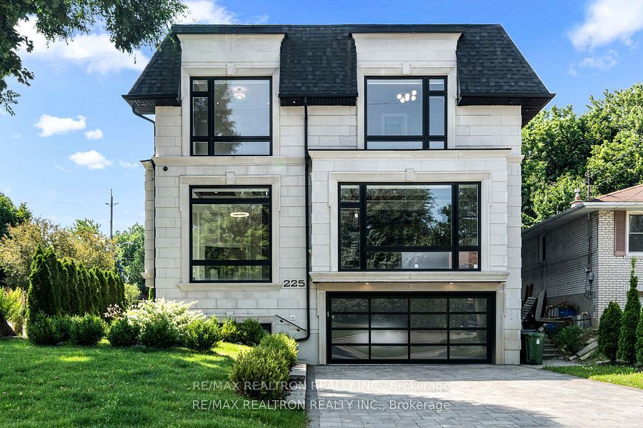 225 Northwood Dr