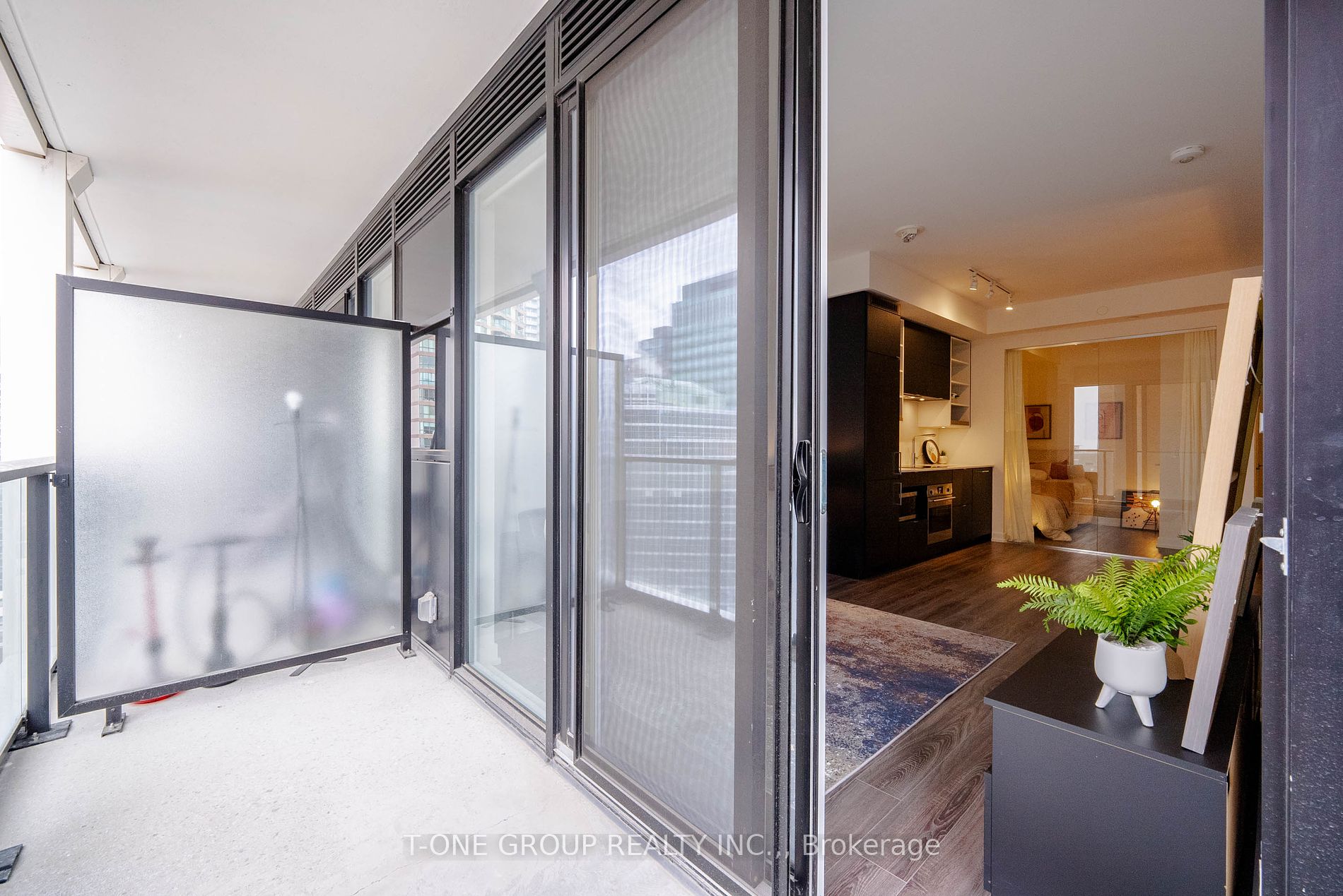 20 Edward St, #1712