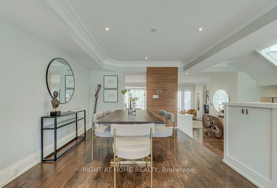 100 Parklea Dr