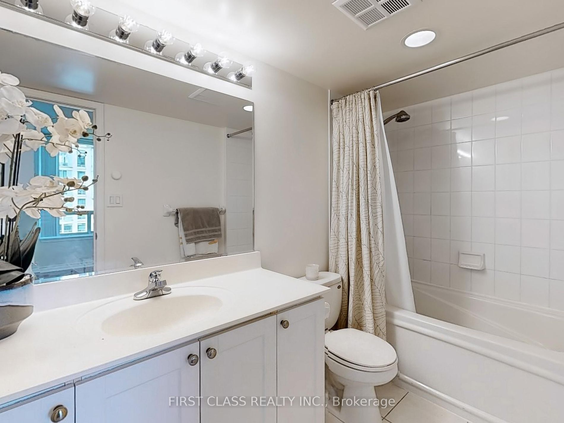 3 Rean Dr, #1604