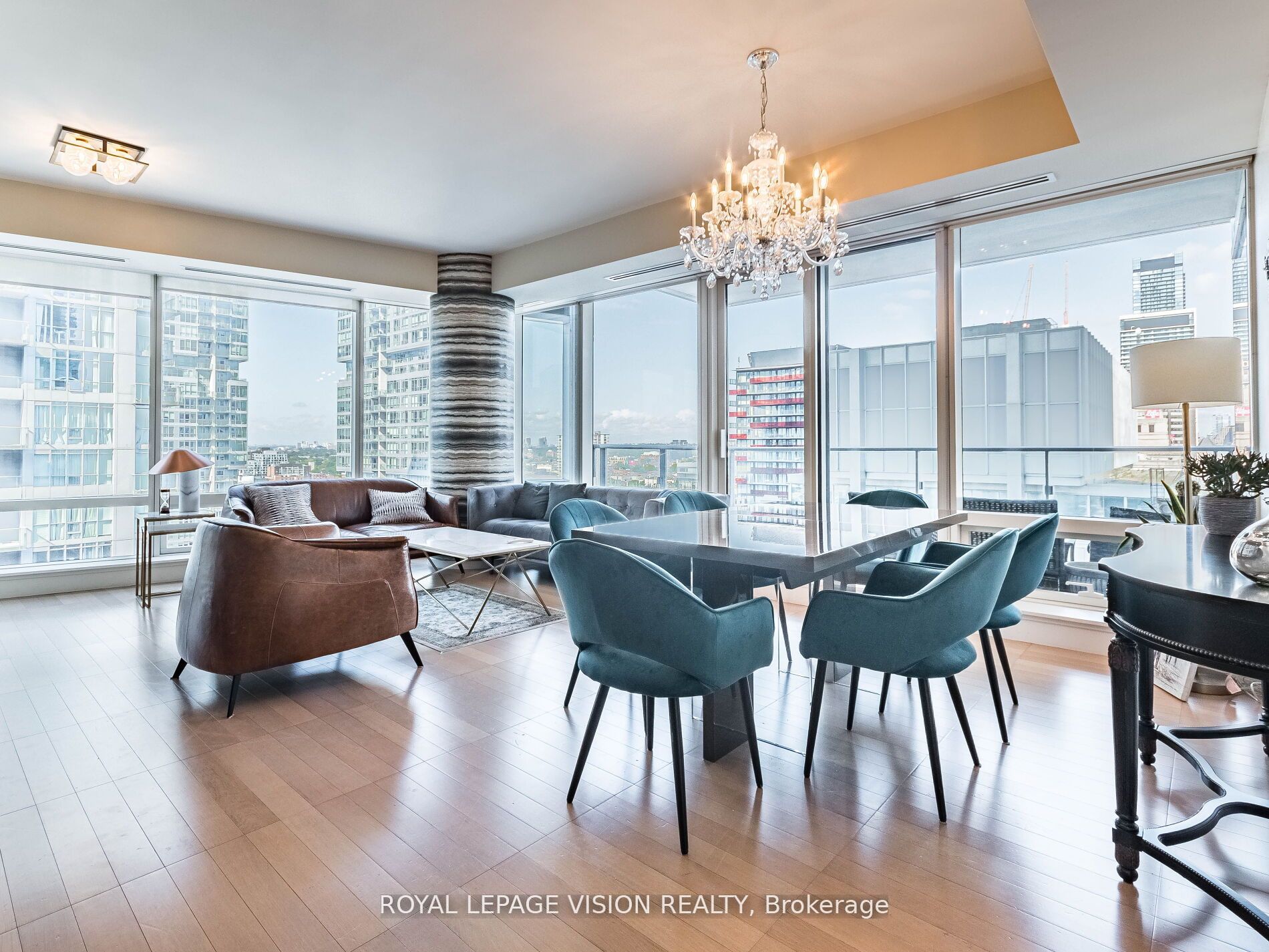 180 University Ave, #2105