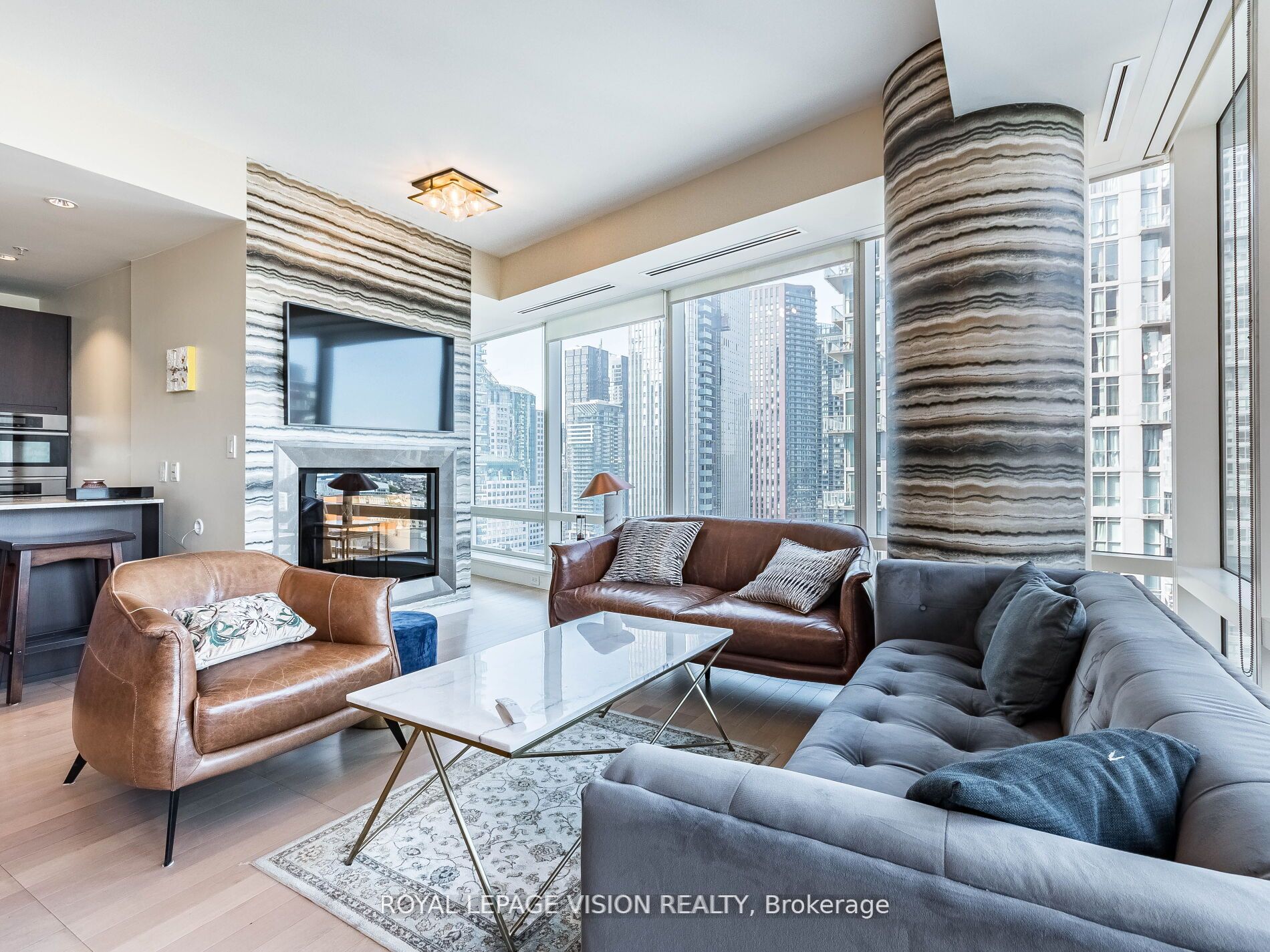 180 University Ave, #2105